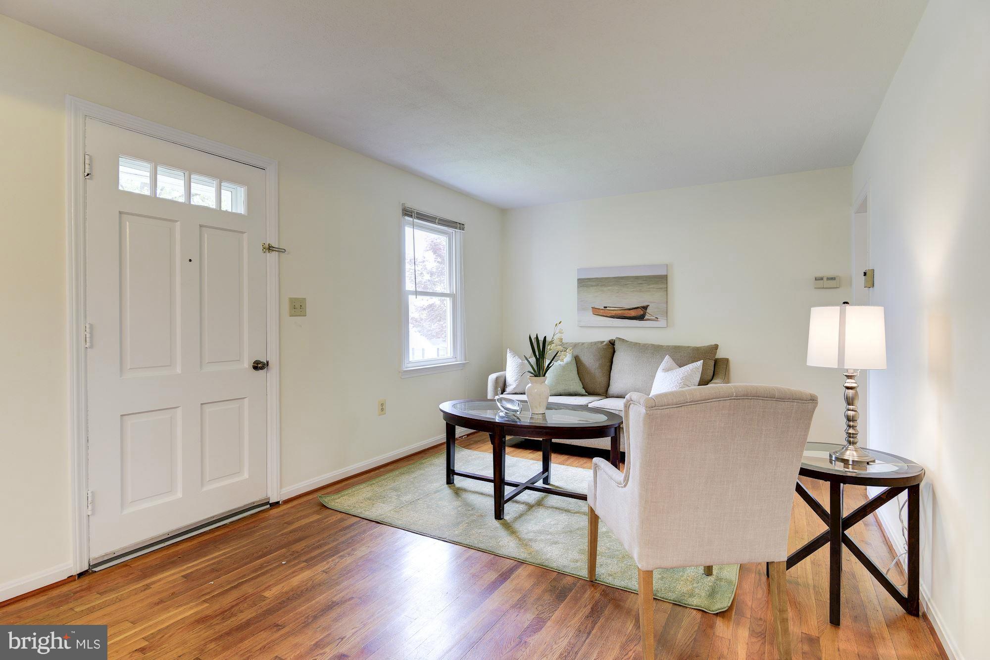 KENSINGTON HEIGHTS - Residential