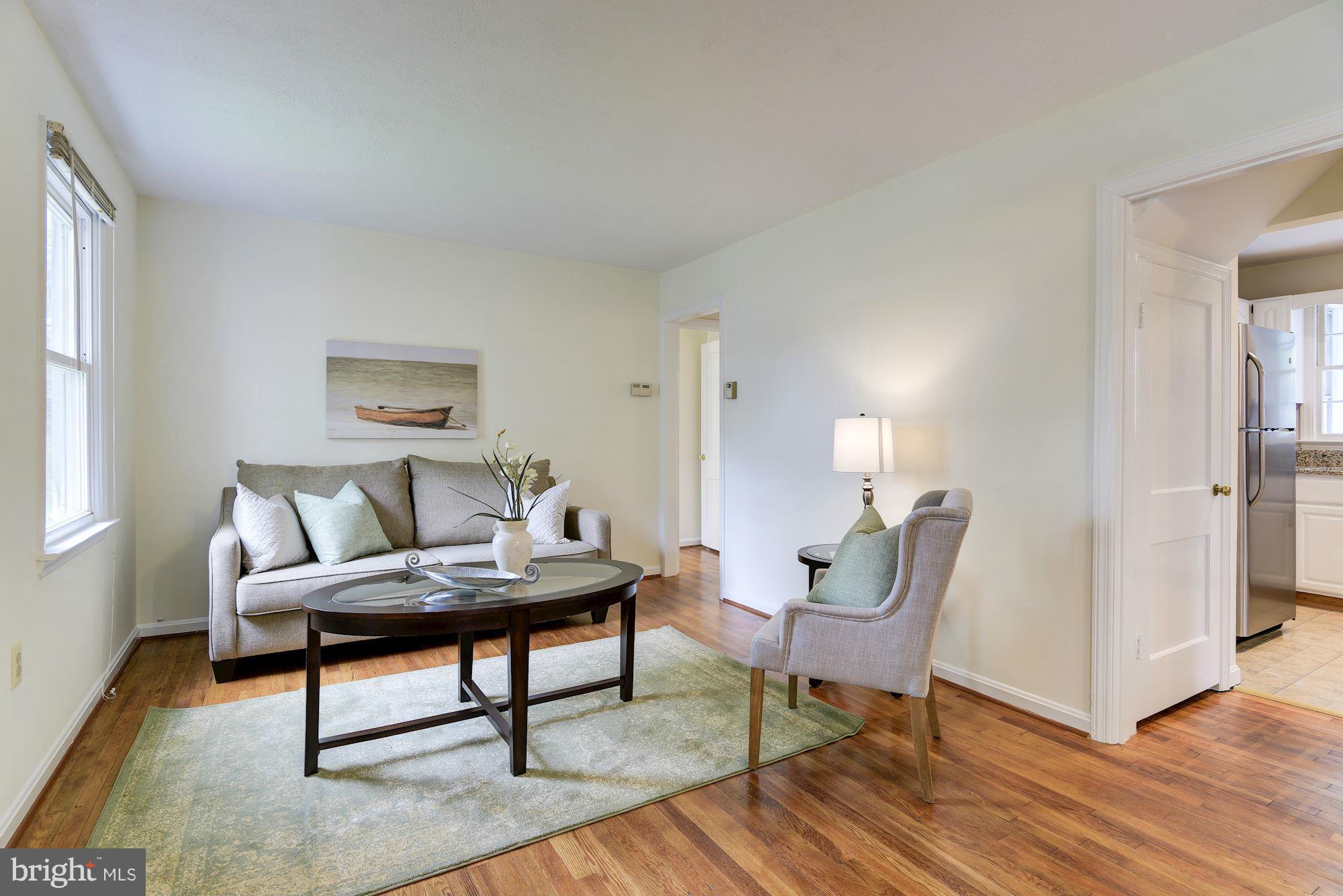 KENSINGTON HEIGHTS - Residential