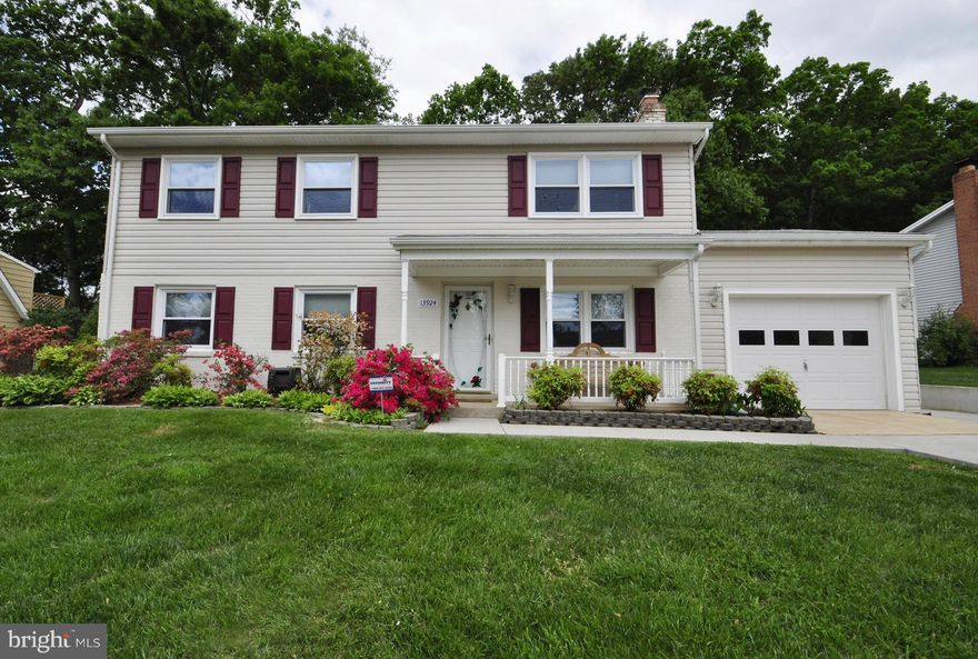 WELCOME HOME.. pride of ownership shows here, beautifully upgraded throughout.  Top of the line gourmet kit, spa like baths, formal living rm, large recreation rm w/ fireplace, 2 spacious master suites, newer hvac, windows, door. Large resort style heated pool, w/ waterfall,  2 custom sheds ,tiered deck,,sprinkler system,  landscaped to perfection. Conv to Belvoir/Quantico, near I-95, vre, bus..