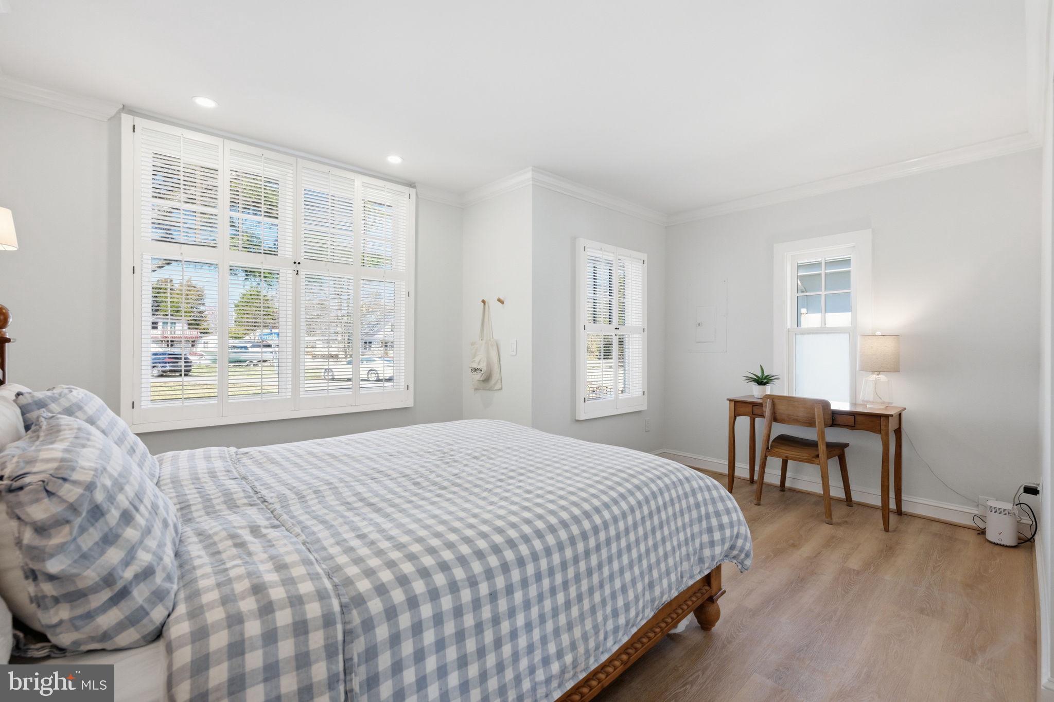 SHOREHAM BEACH - Residential