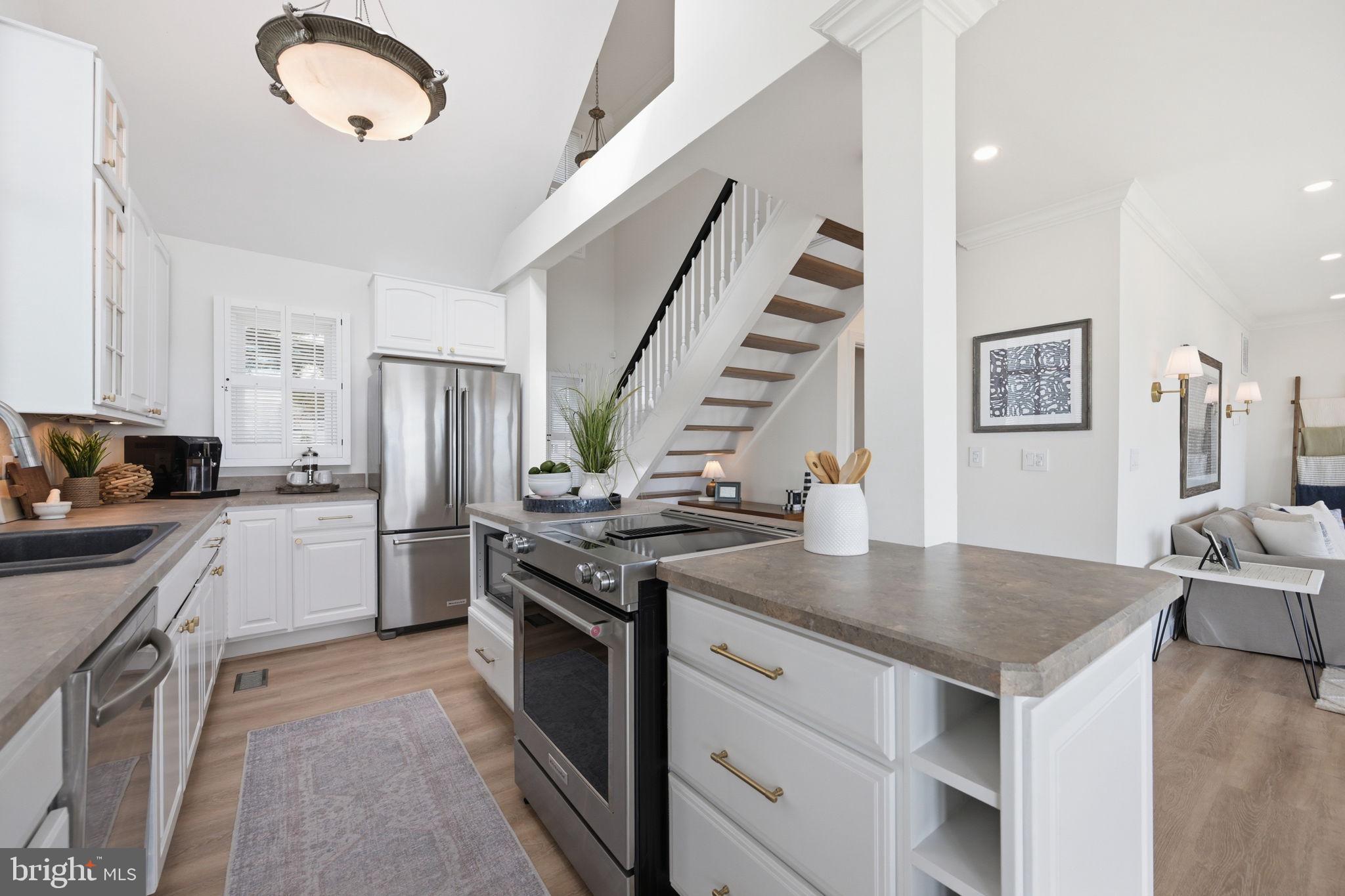 SHOREHAM BEACH - Residential