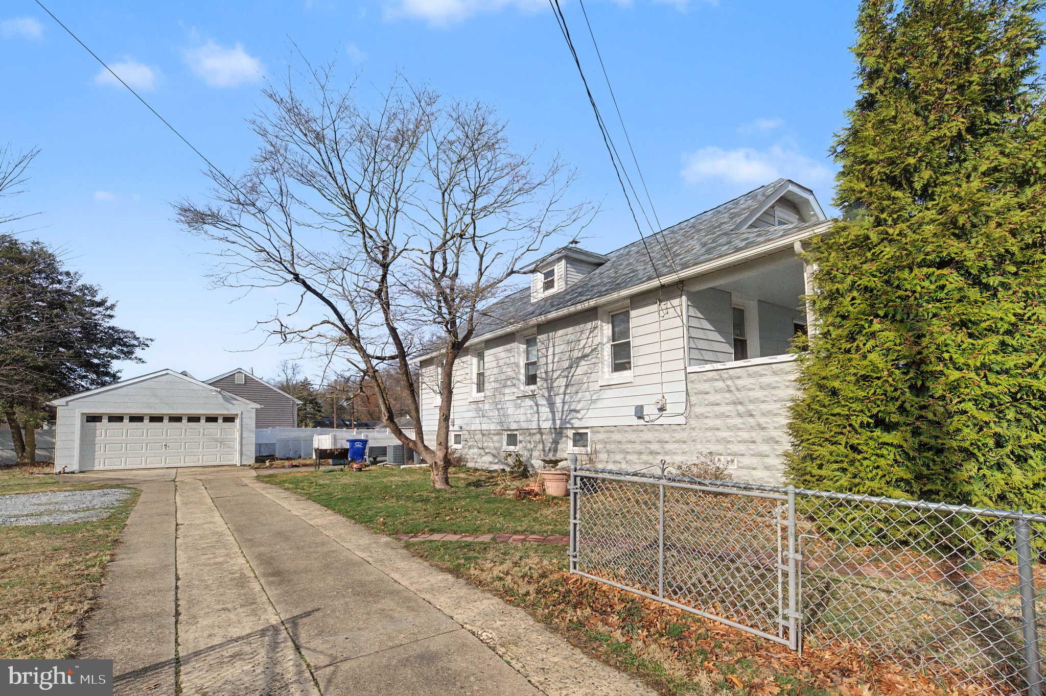 304 S FORKLANDING ROAD