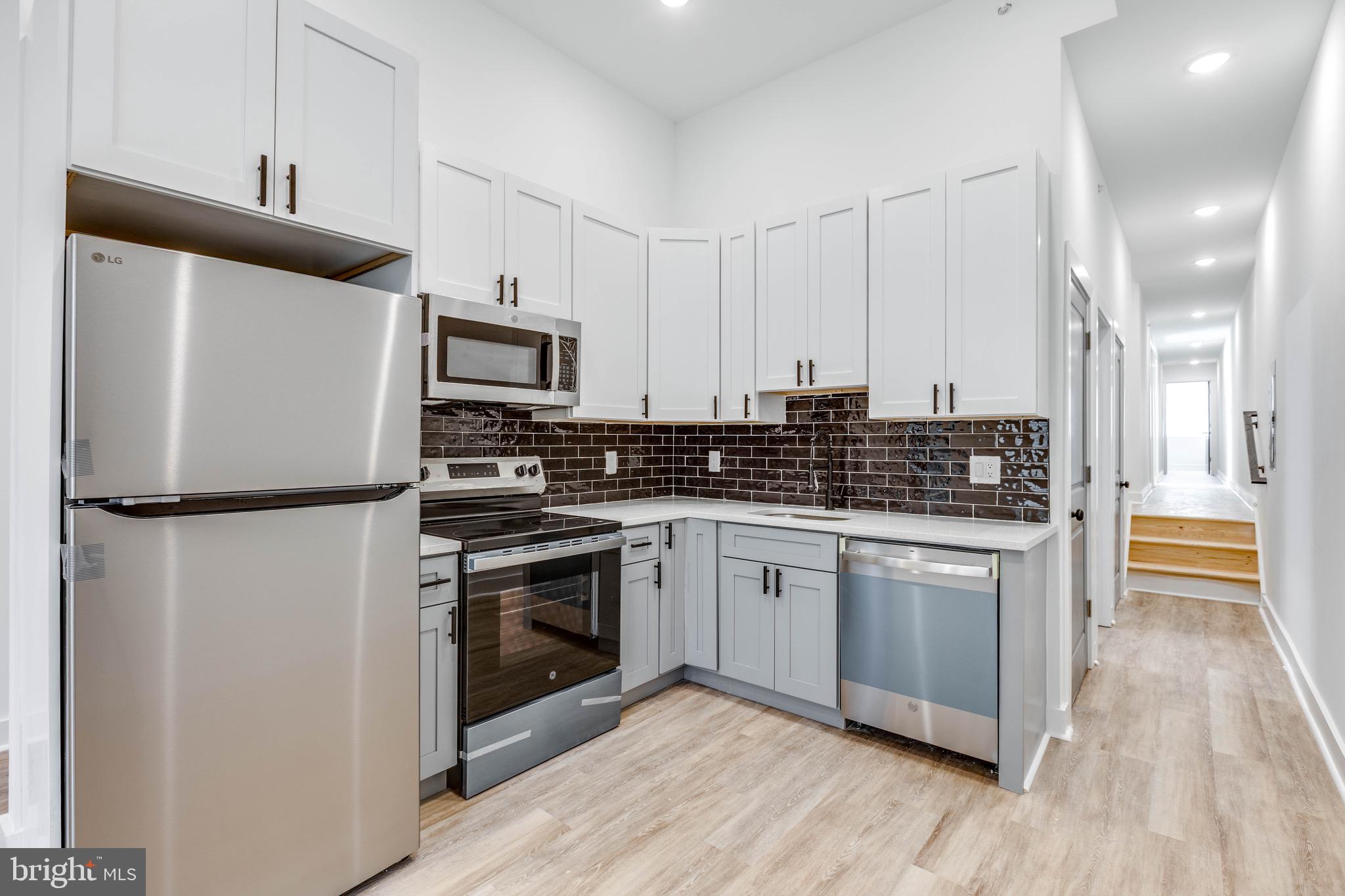 TEMPLE UNIVERSITY - Residential Lease