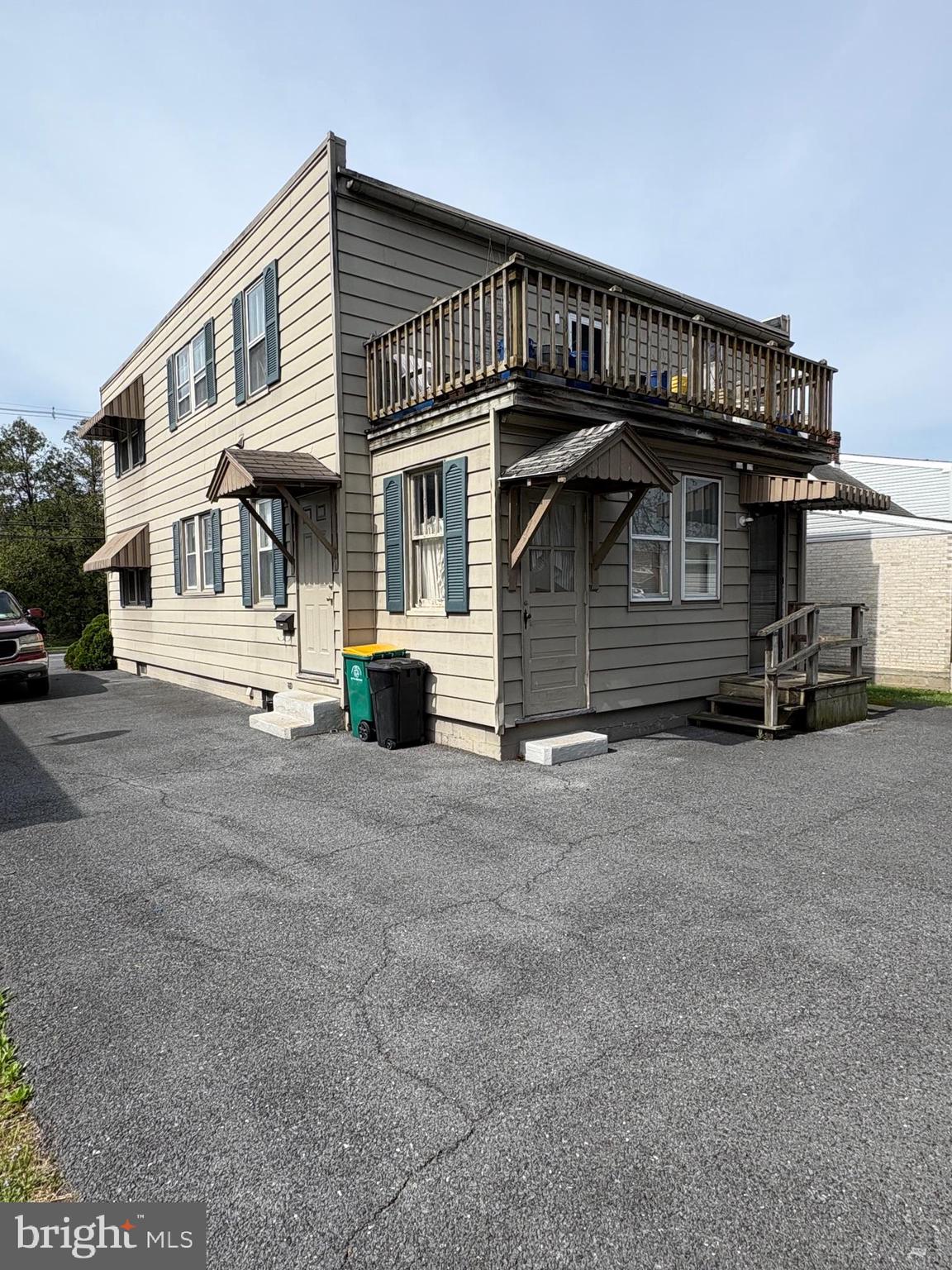 635 STANLEY AVENUE
