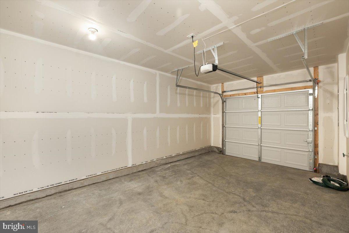 THE GALLERY - Residential Lease