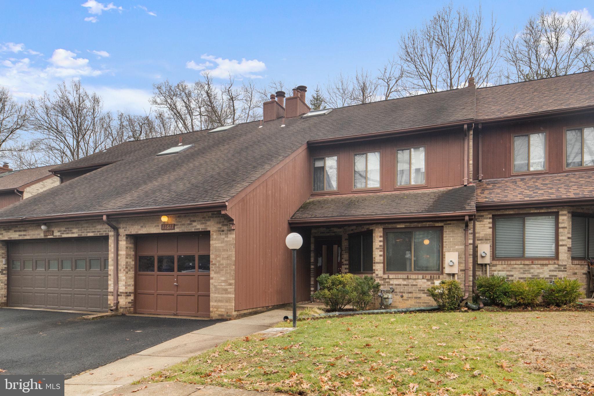 RESTON - Residential