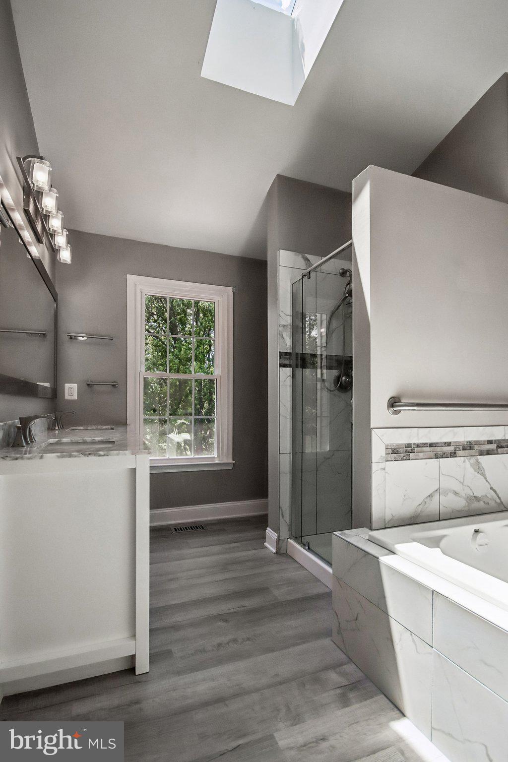 FOX CREEK - Residential