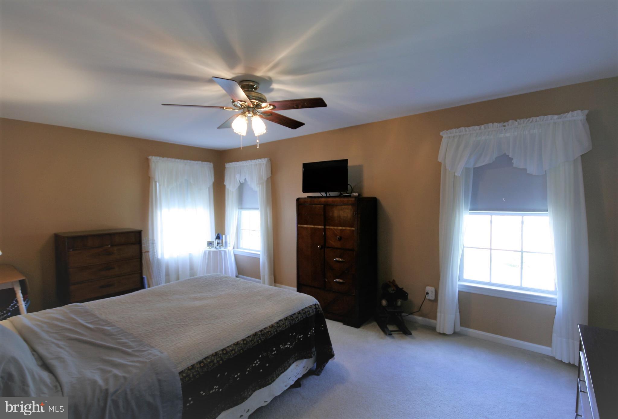 STONEBRIDGE CROSSI - Residential