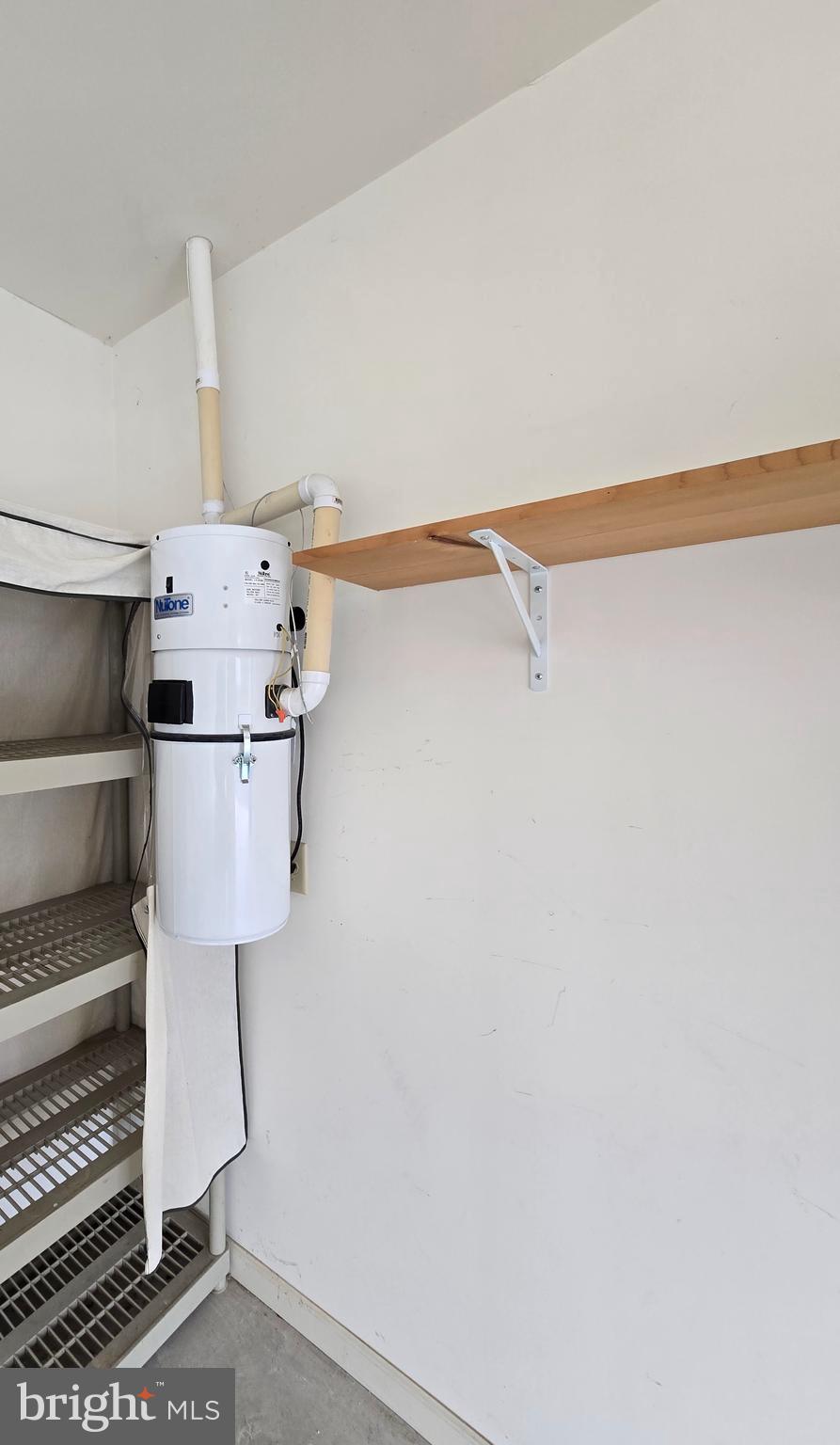 EQUINE MEADOWS - Residential