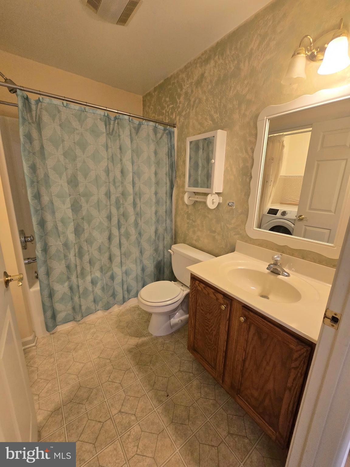 EQUINE MEADOWS - Residential