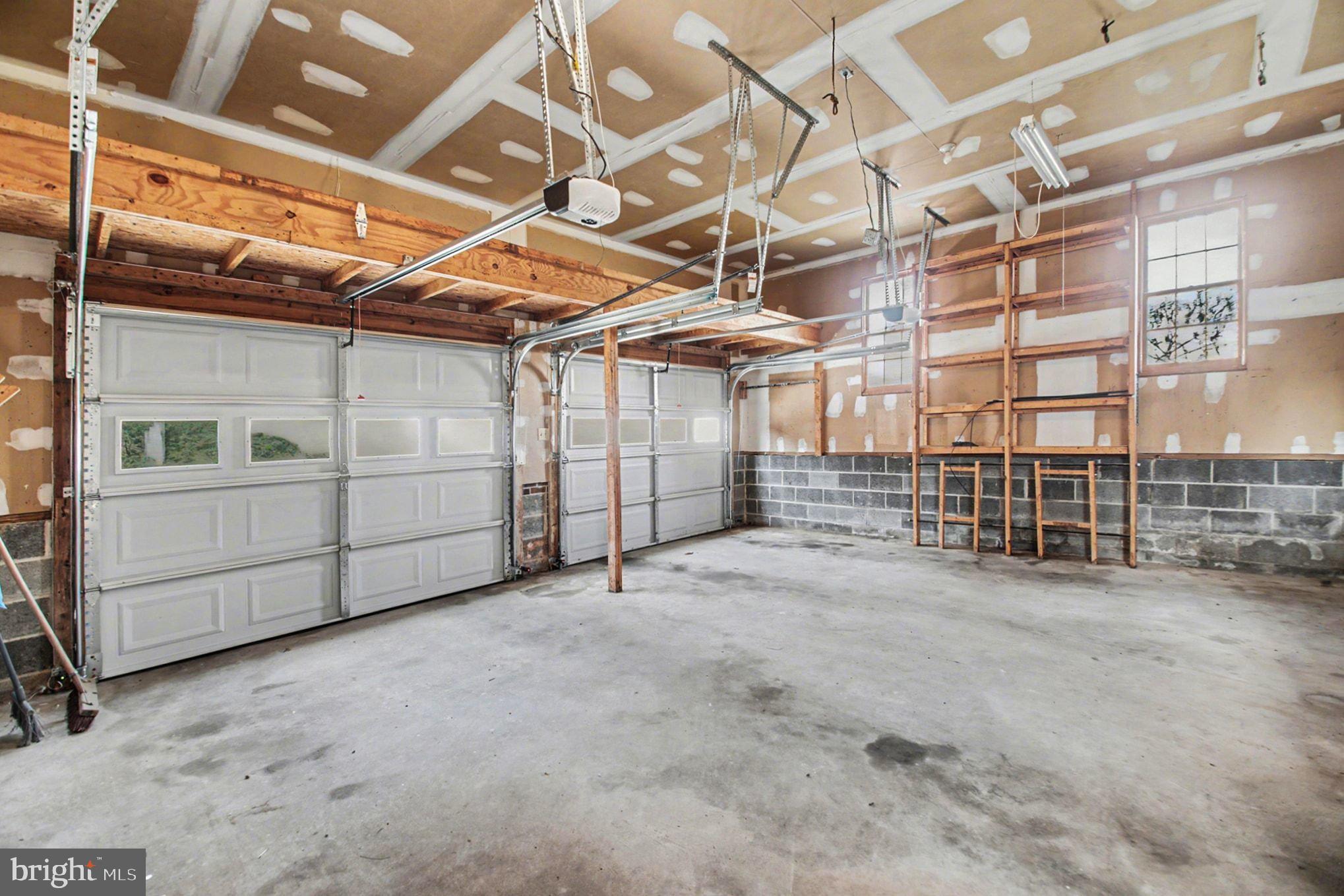 HEATHERSTONE - Residential