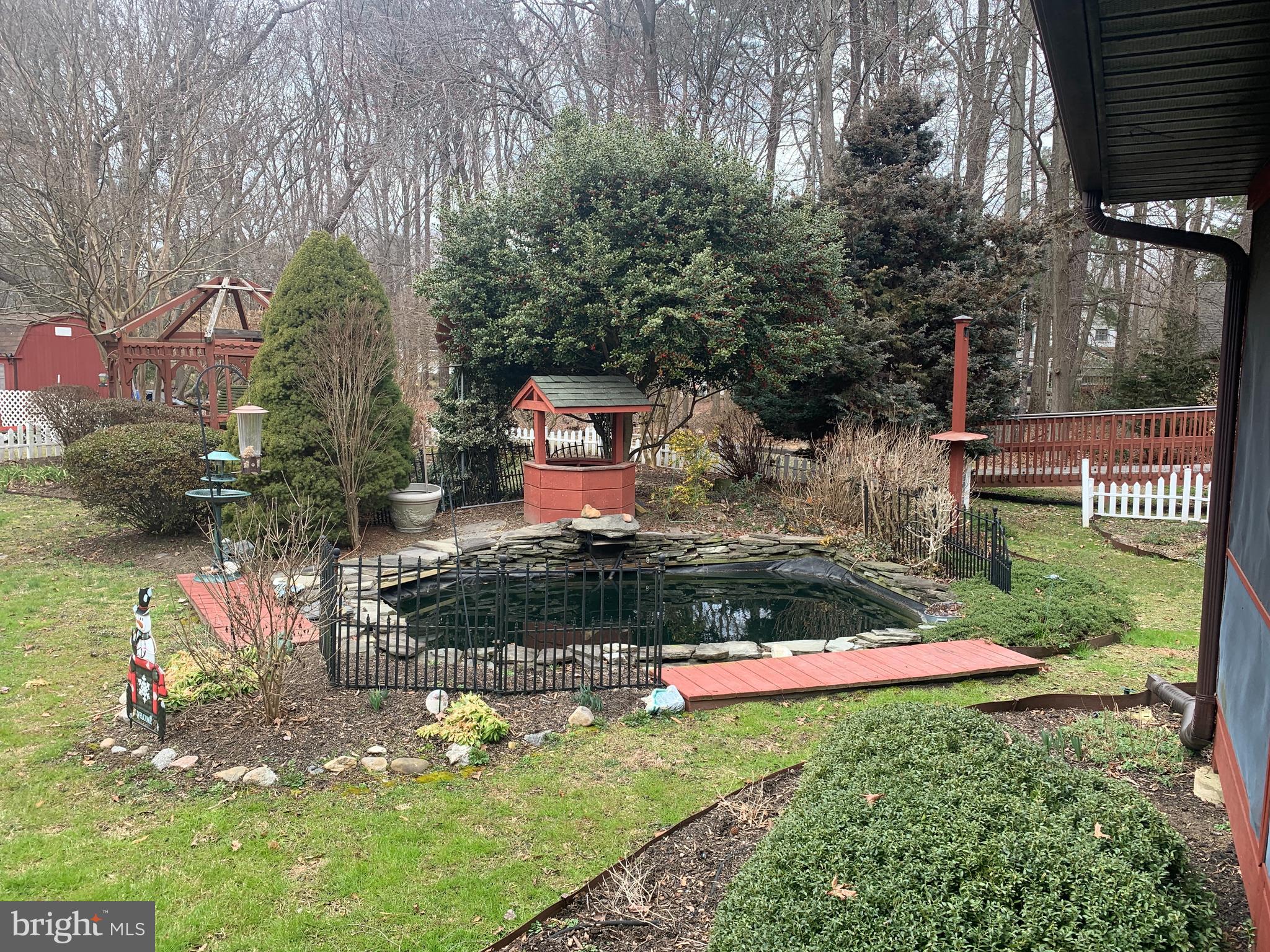 TOWN OF ROCK HALL - Commercial Sale