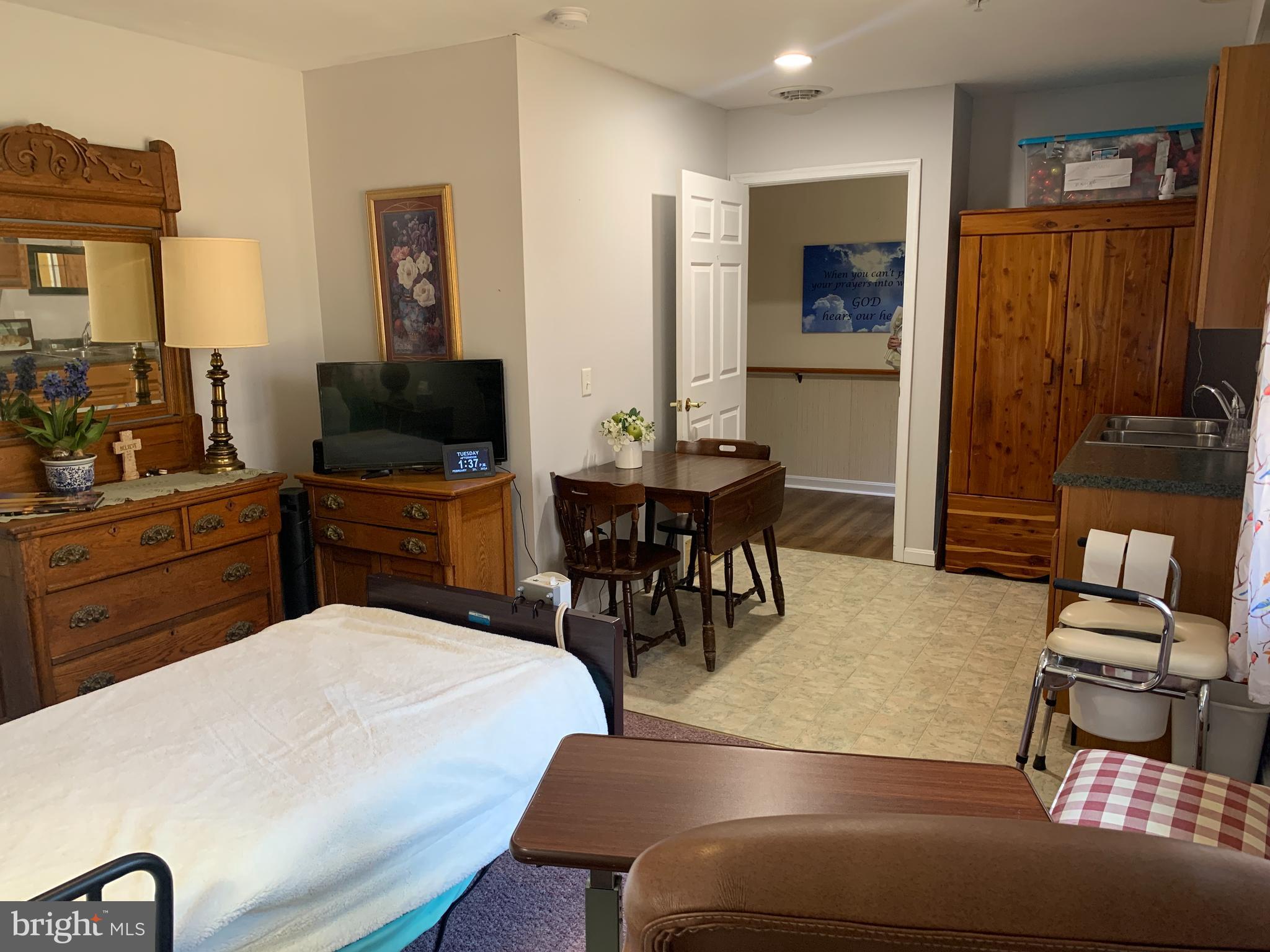 TOWN OF ROCK HALL - Commercial Sale