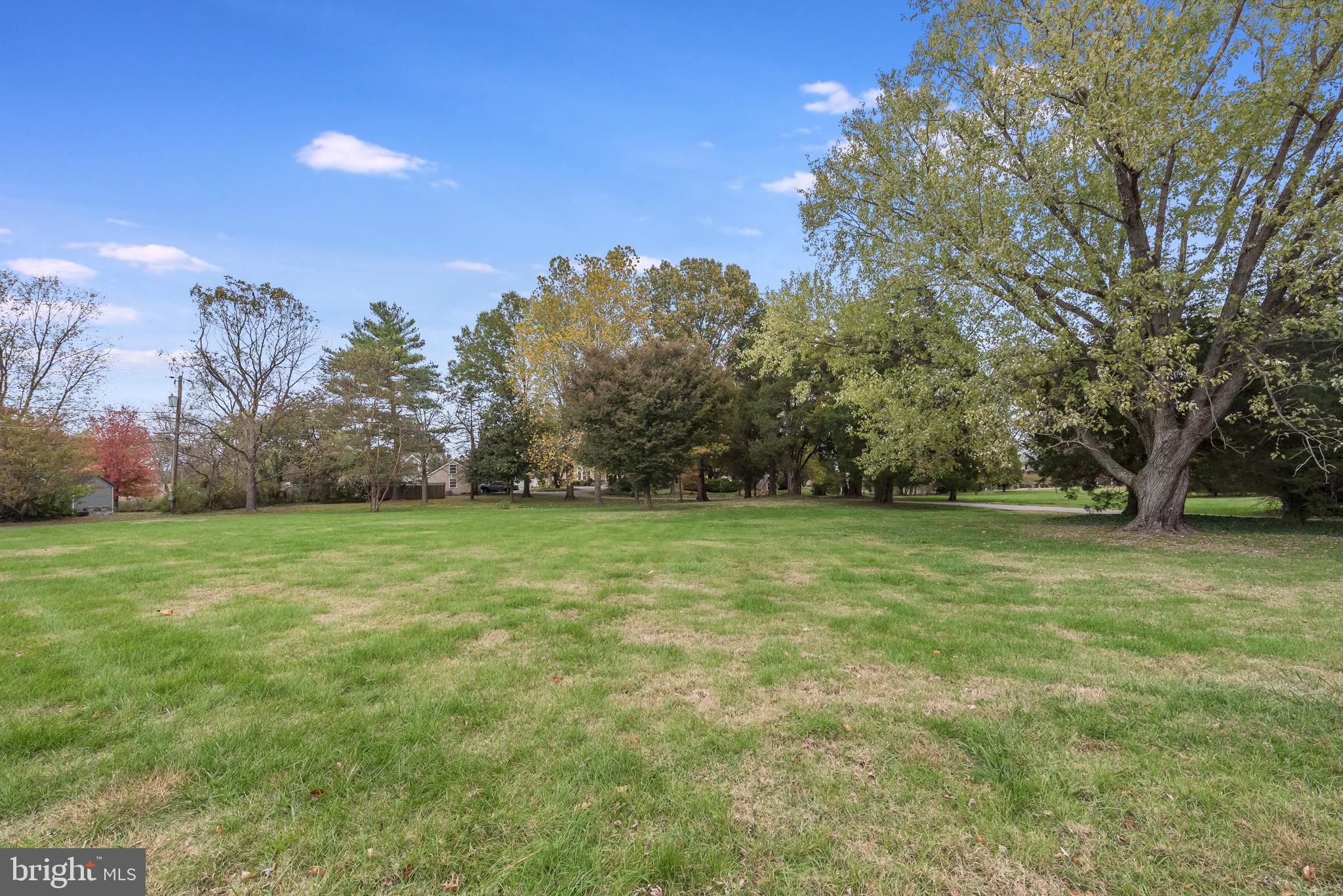 GALESVILLE ESTATES - Residential