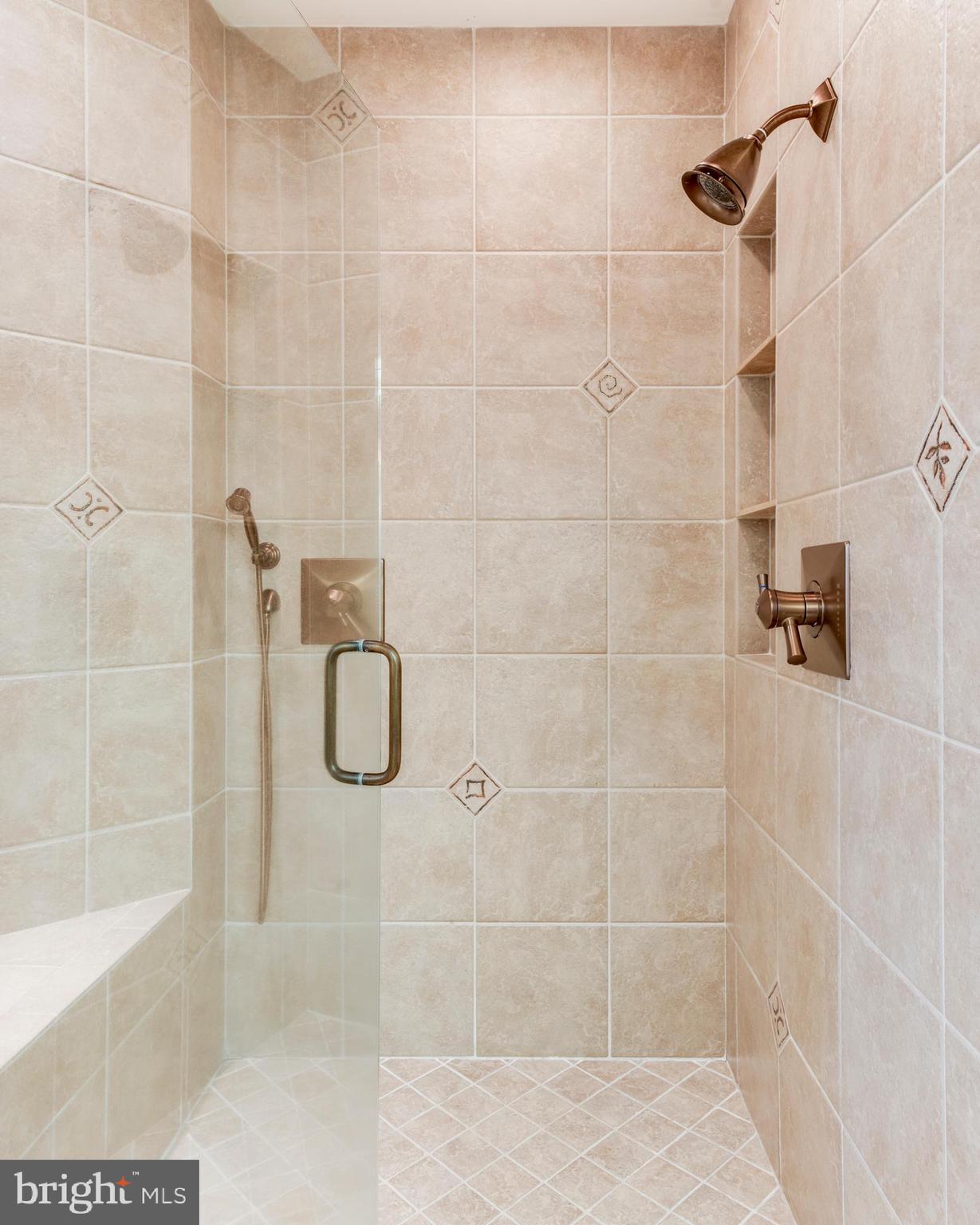 GALESVILLE ESTATES - Residential