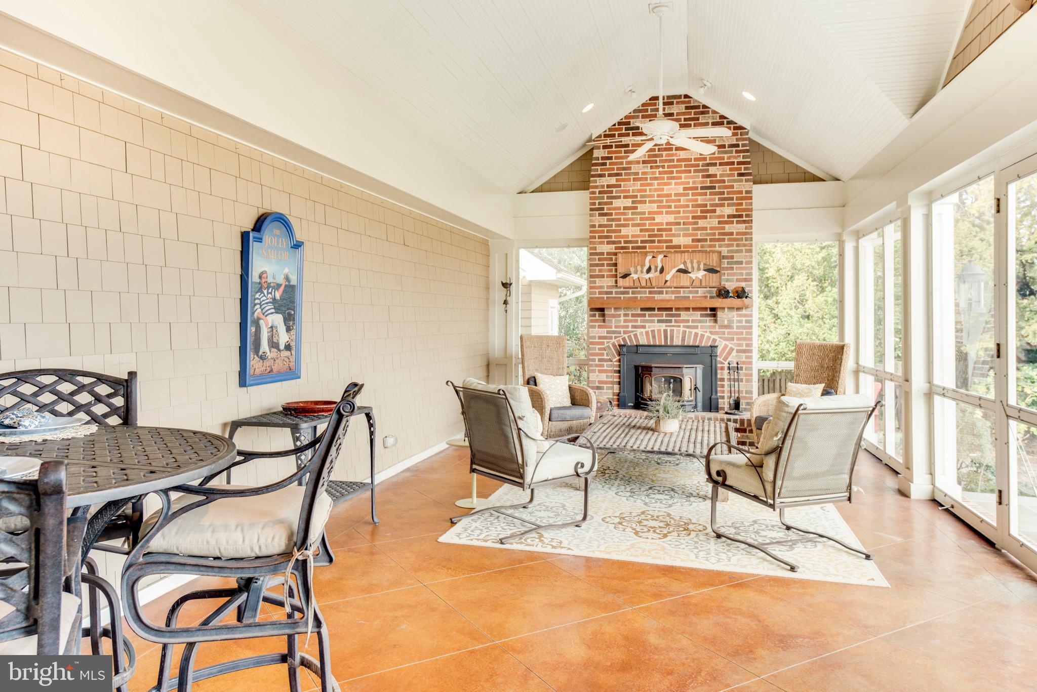 GALESVILLE ESTATES - Residential