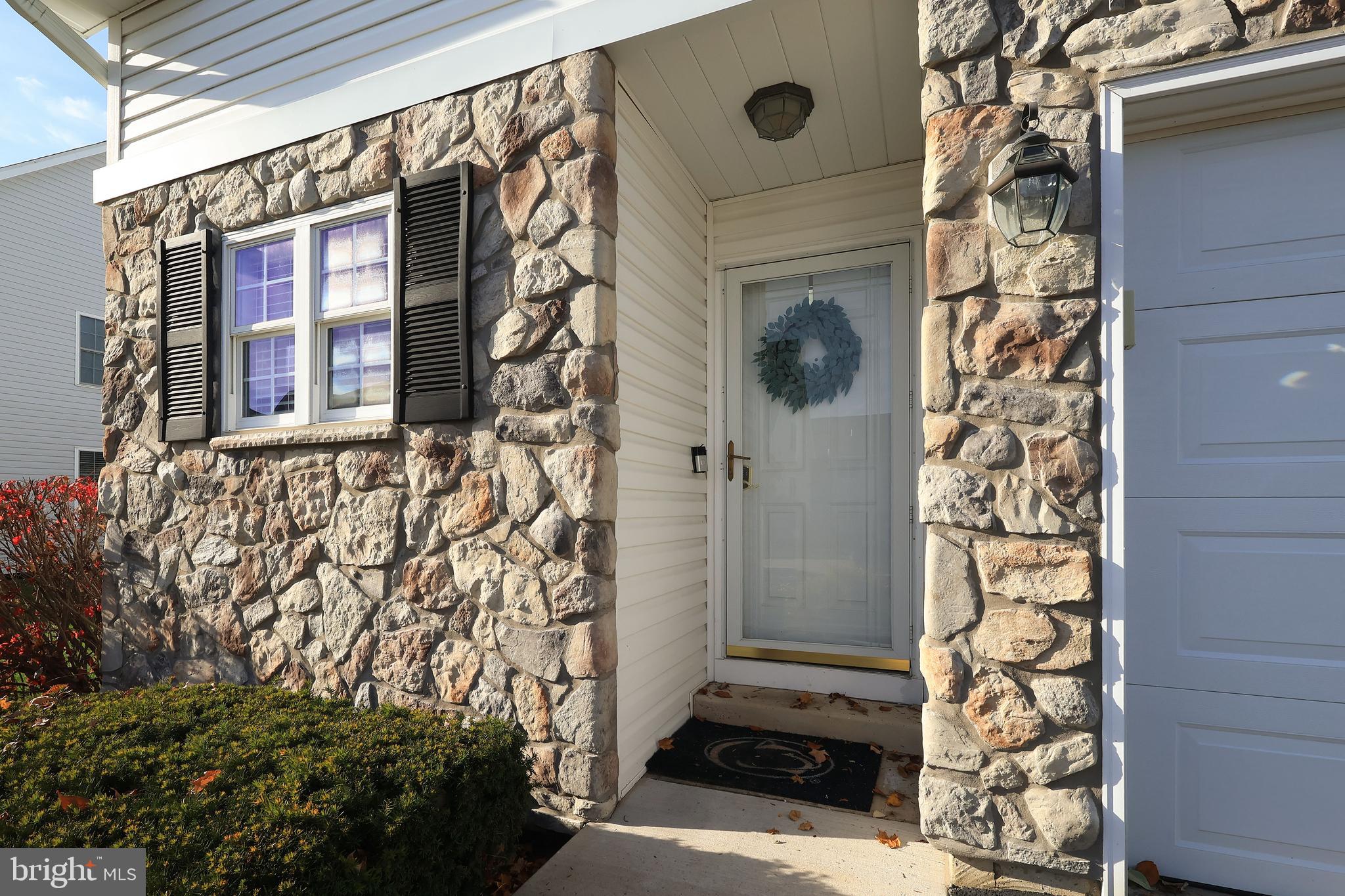 GOLDEN ORCHARDS - Residential