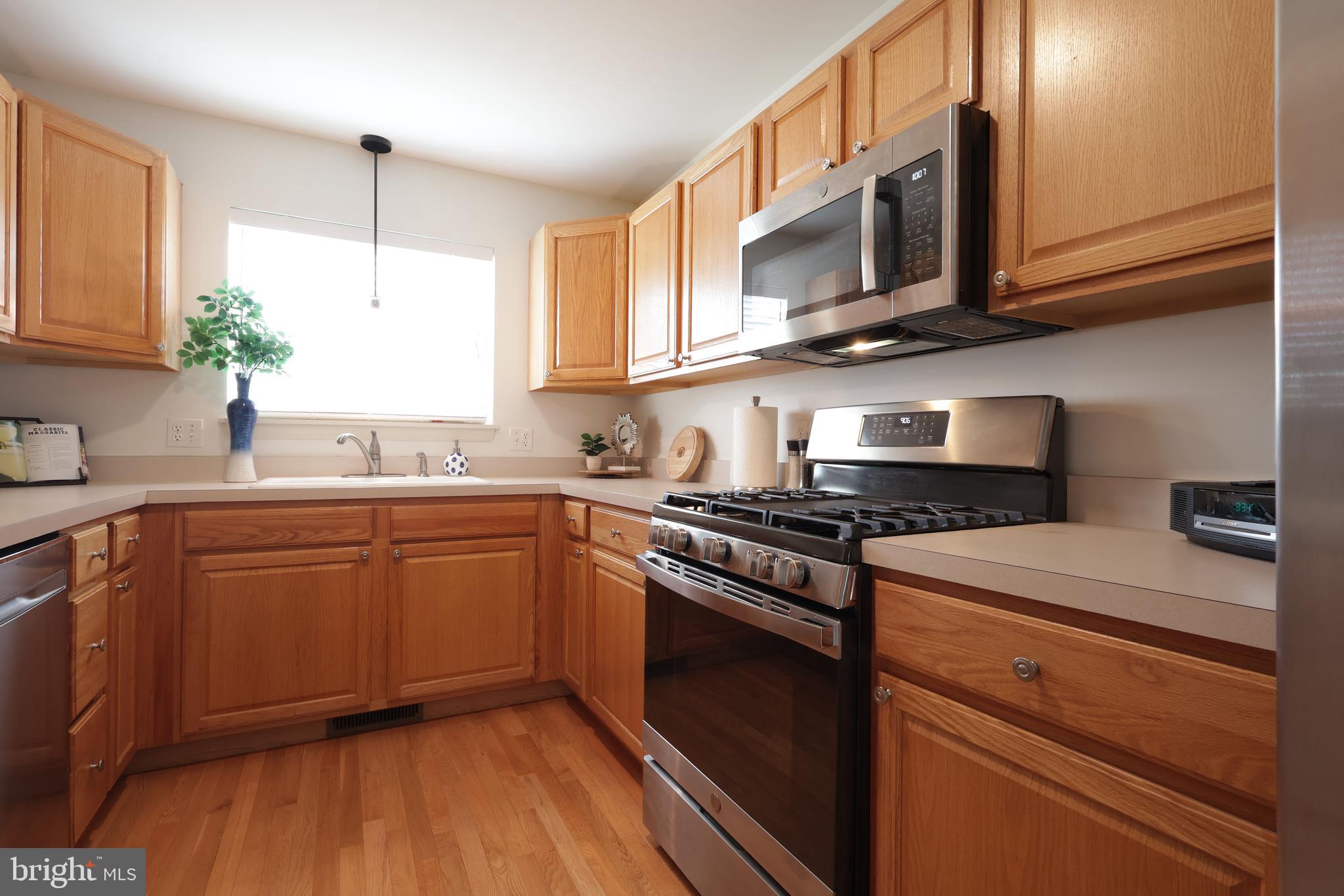 GOLDEN ORCHARDS - Residential