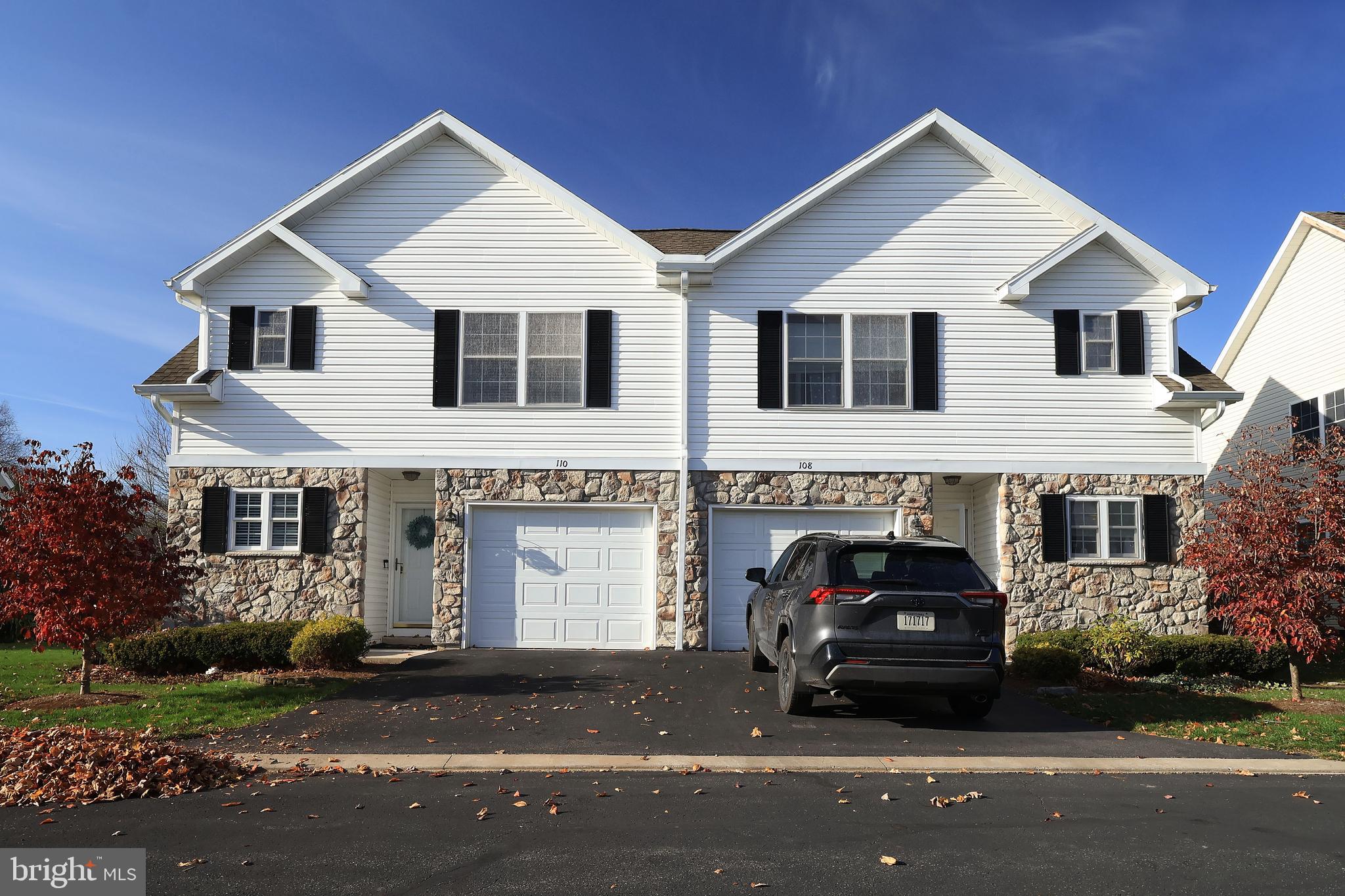 GOLDEN ORCHARDS - Residential