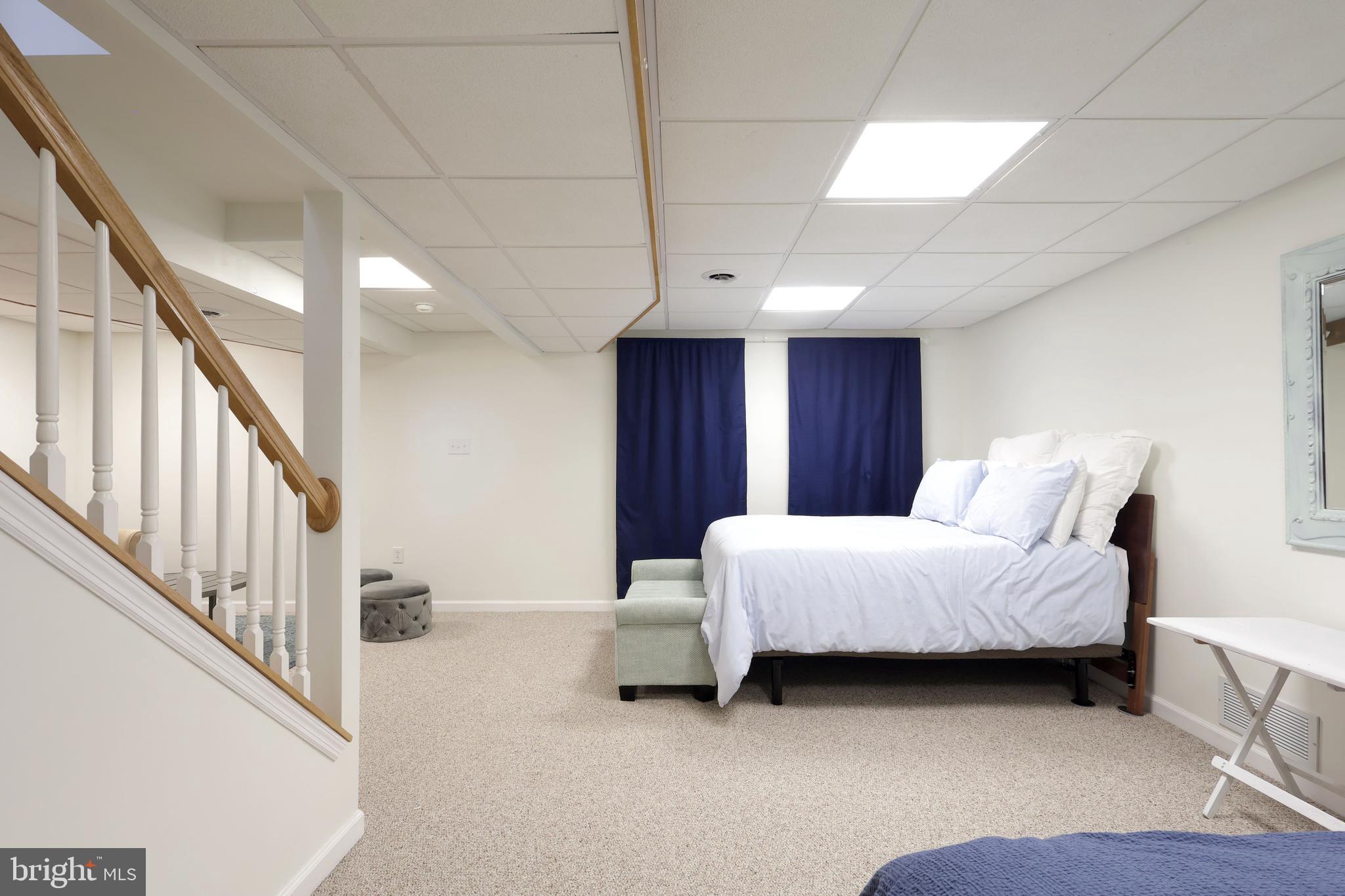 GOLDEN ORCHARDS - Residential