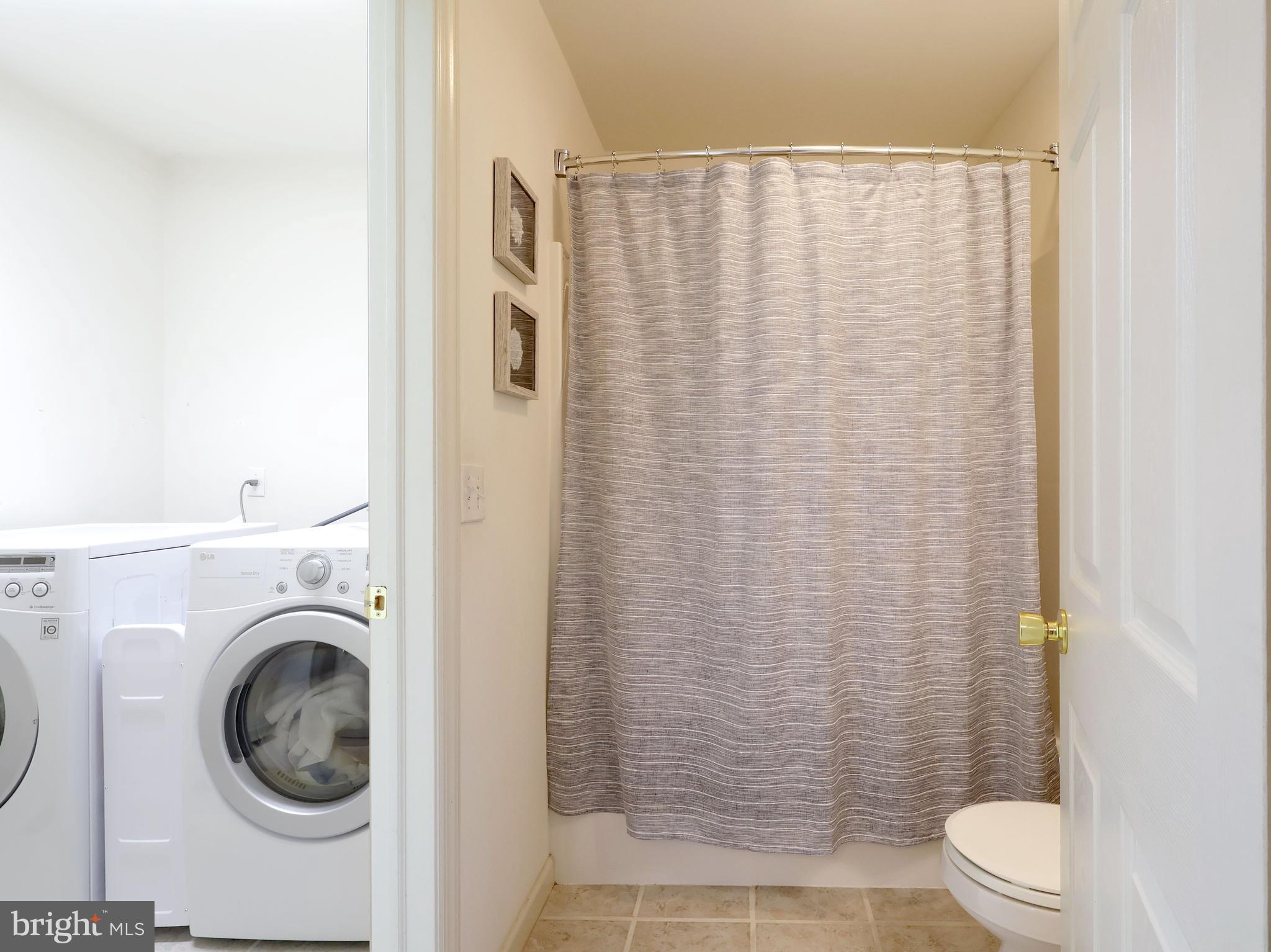 GOLDEN ORCHARDS - Residential