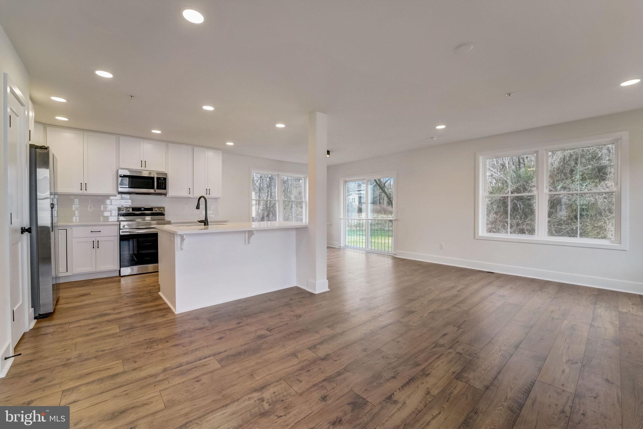 JACOBSVILLE - Residential