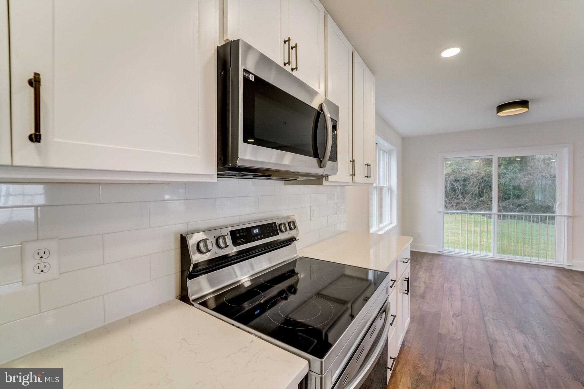 JACOBSVILLE - Residential