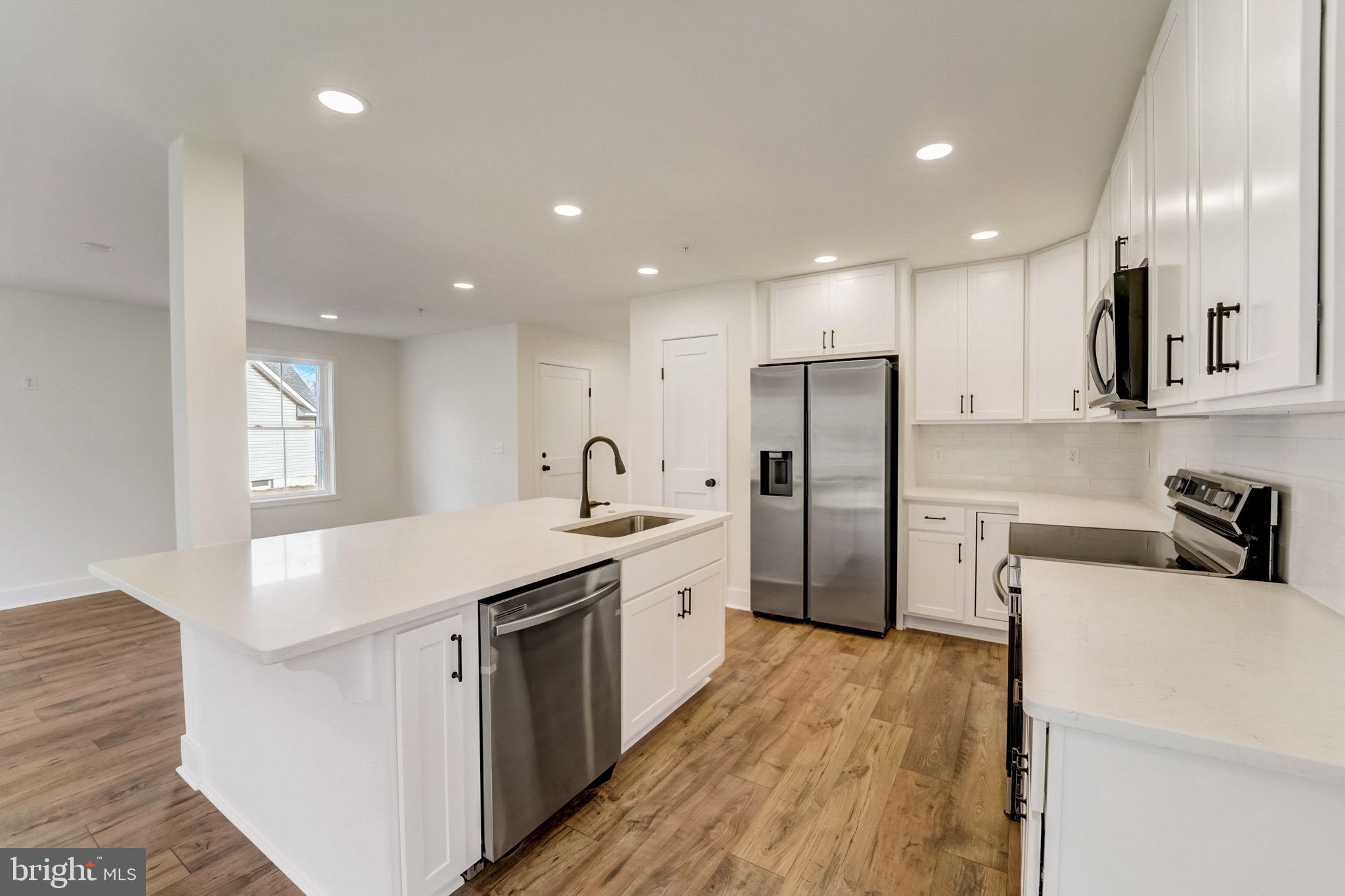 JACOBSVILLE - Residential