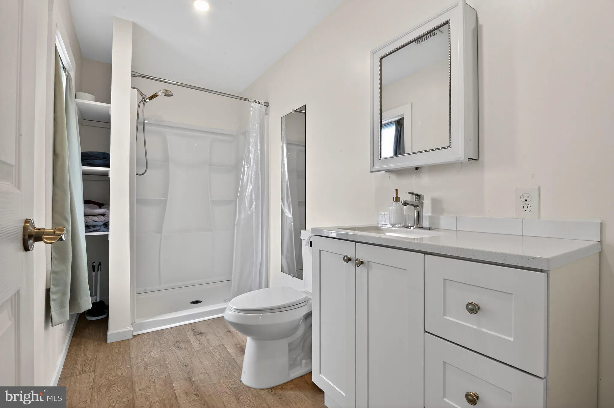 Williamstown, New Jersey 08094, United States, 4 Bedrooms Bedrooms, ,3 BathroomsBathrooms,Residential,Active,248677