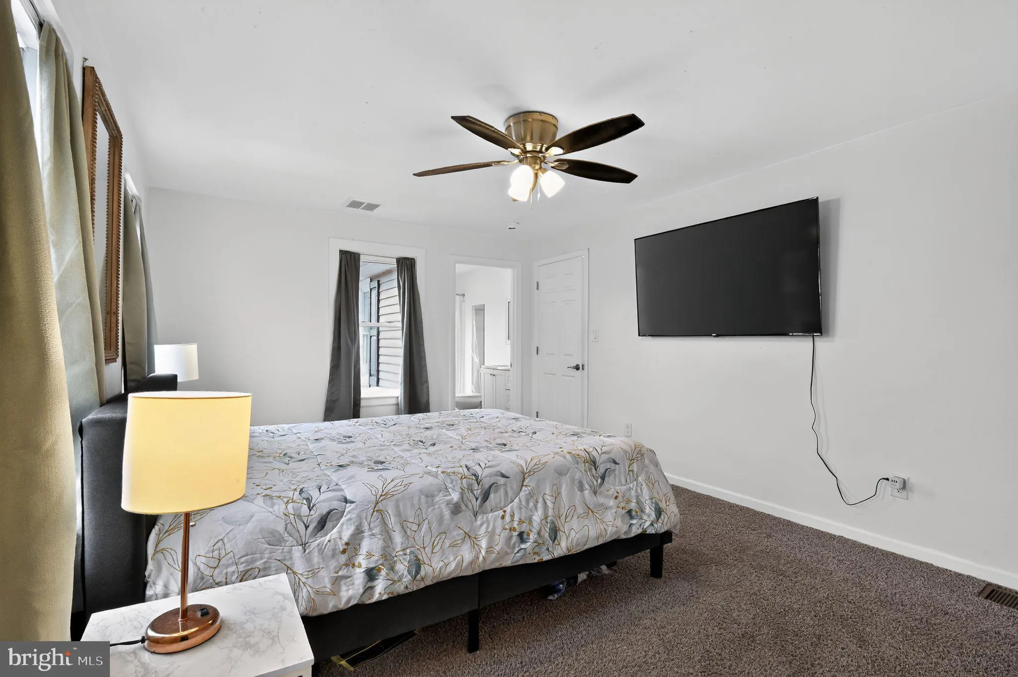 Williamstown, New Jersey 08094, United States, 4 Bedrooms Bedrooms, ,3 BathroomsBathrooms,Residential,Active,248677