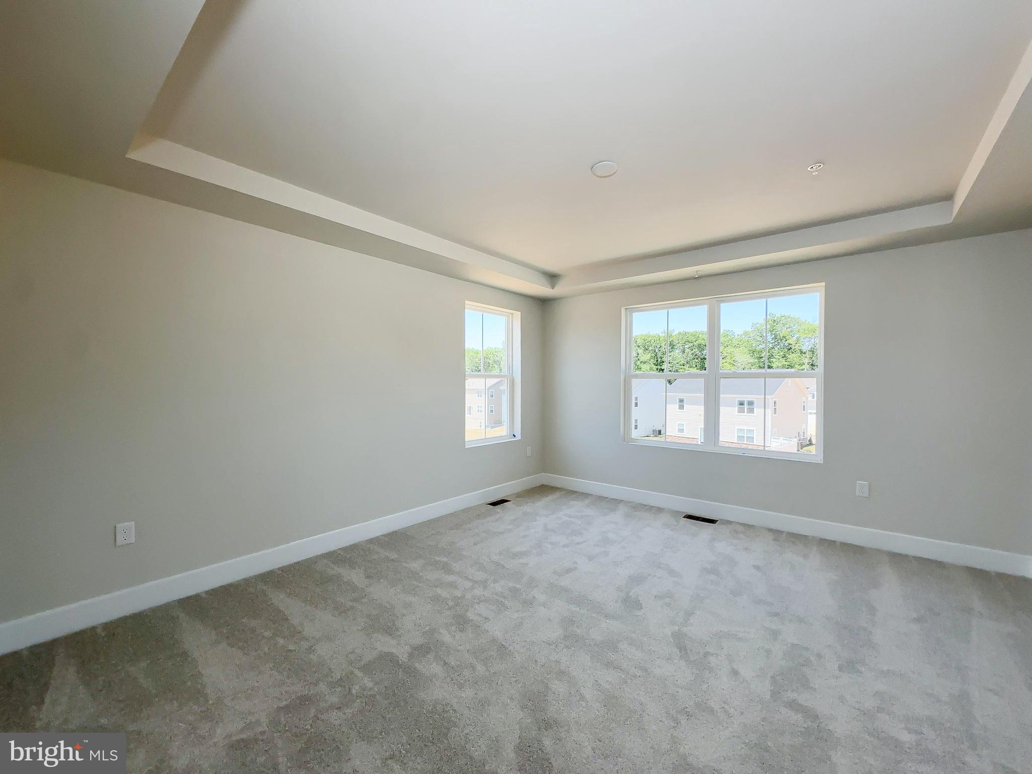 WHITE PLAINS - Residential