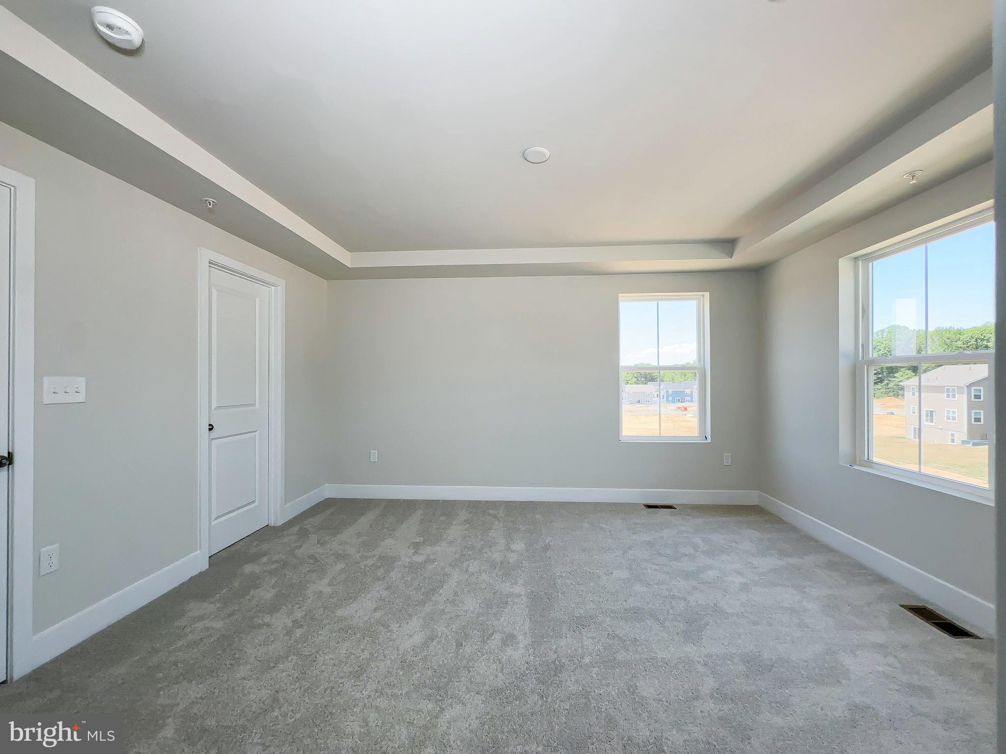 WHITE PLAINS - Residential