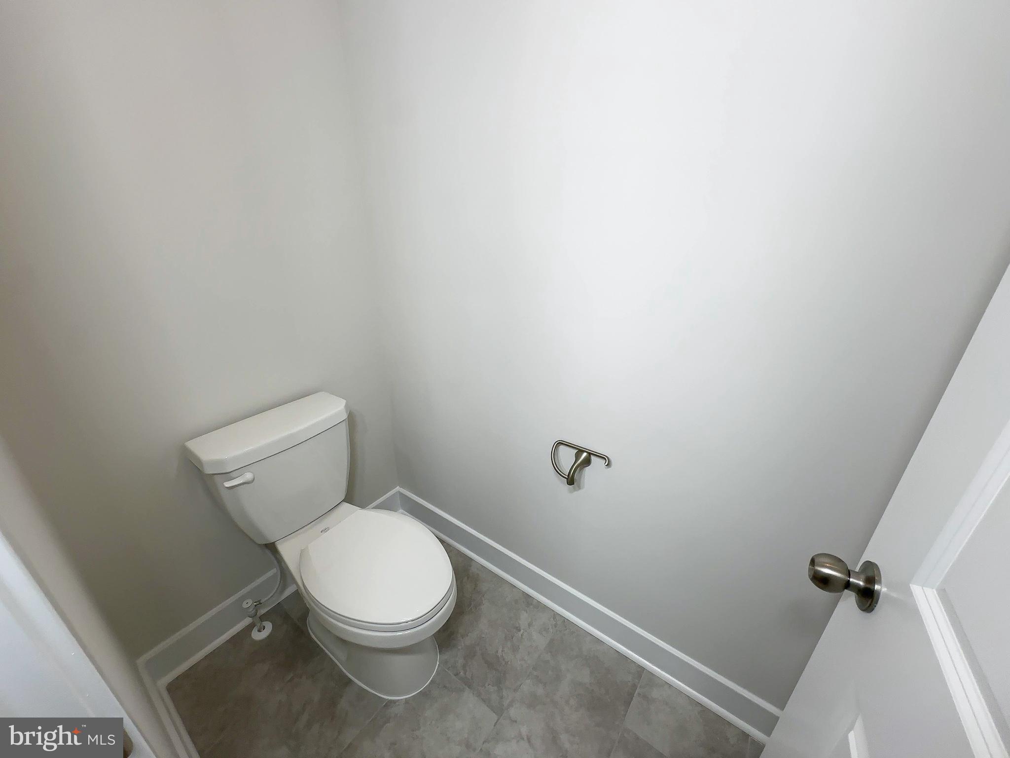 WHITE PLAINS - Residential