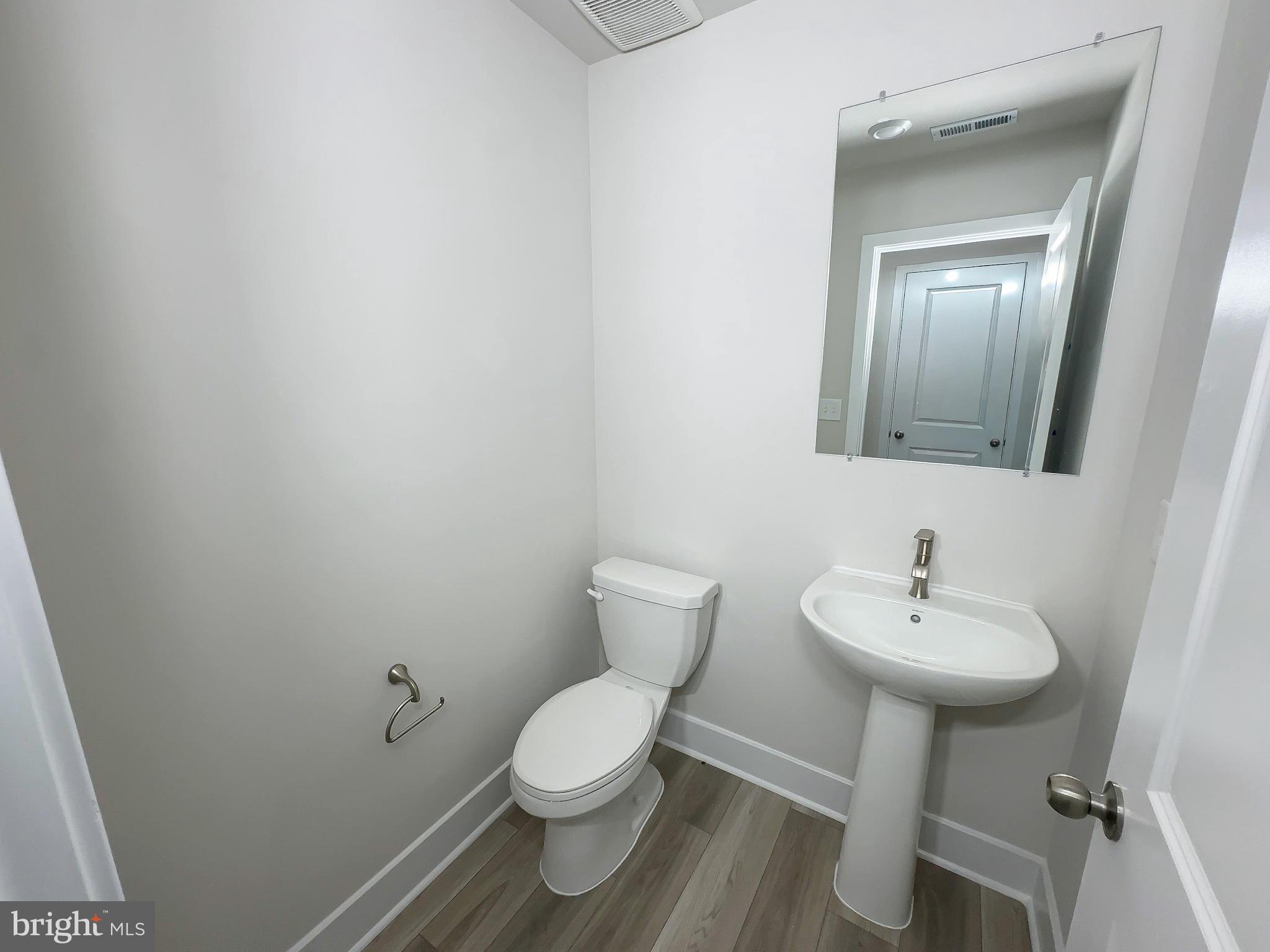 WHITE PLAINS - Residential