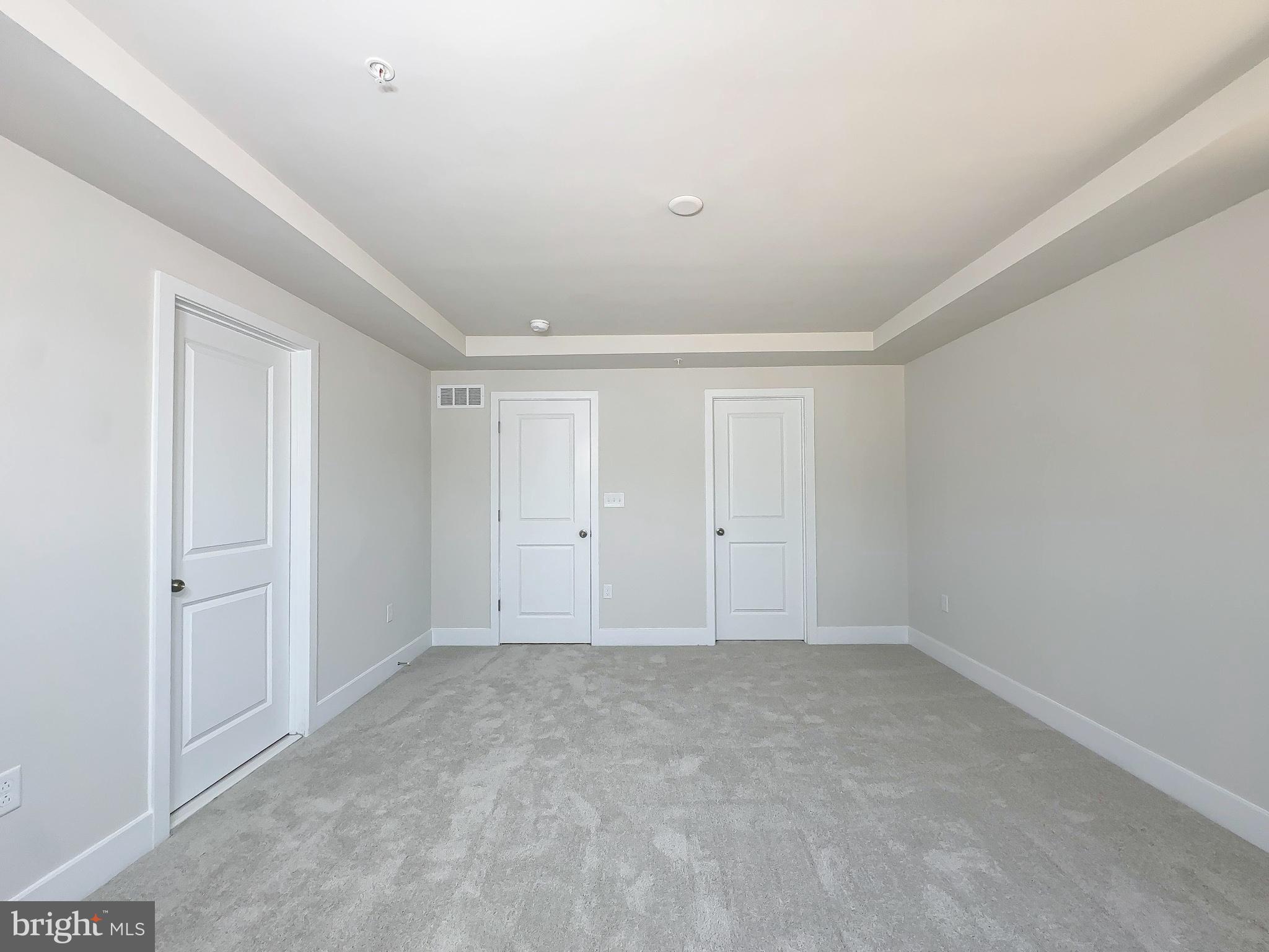 WHITE PLAINS - Residential