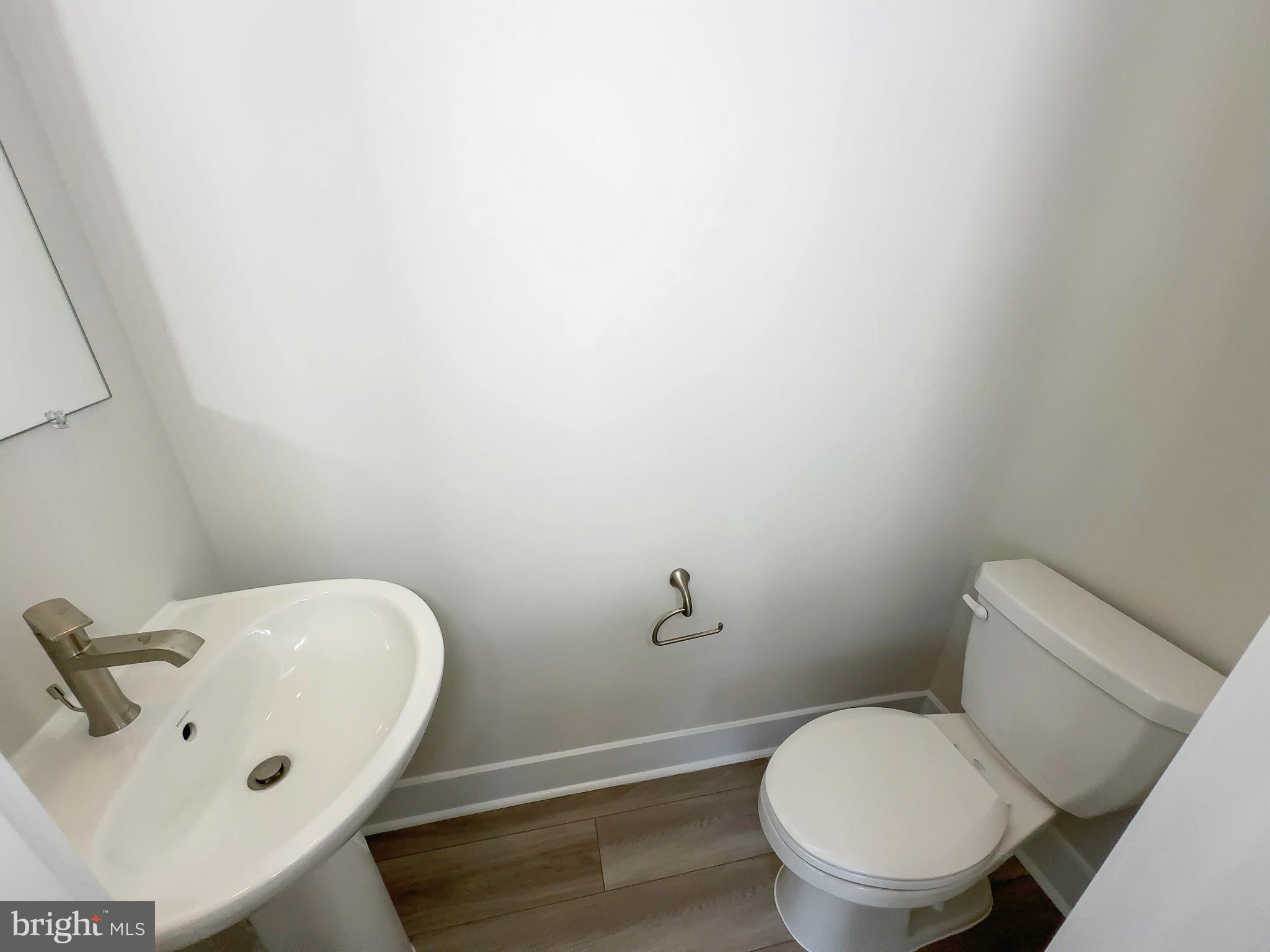 WHITE PLAINS - Residential