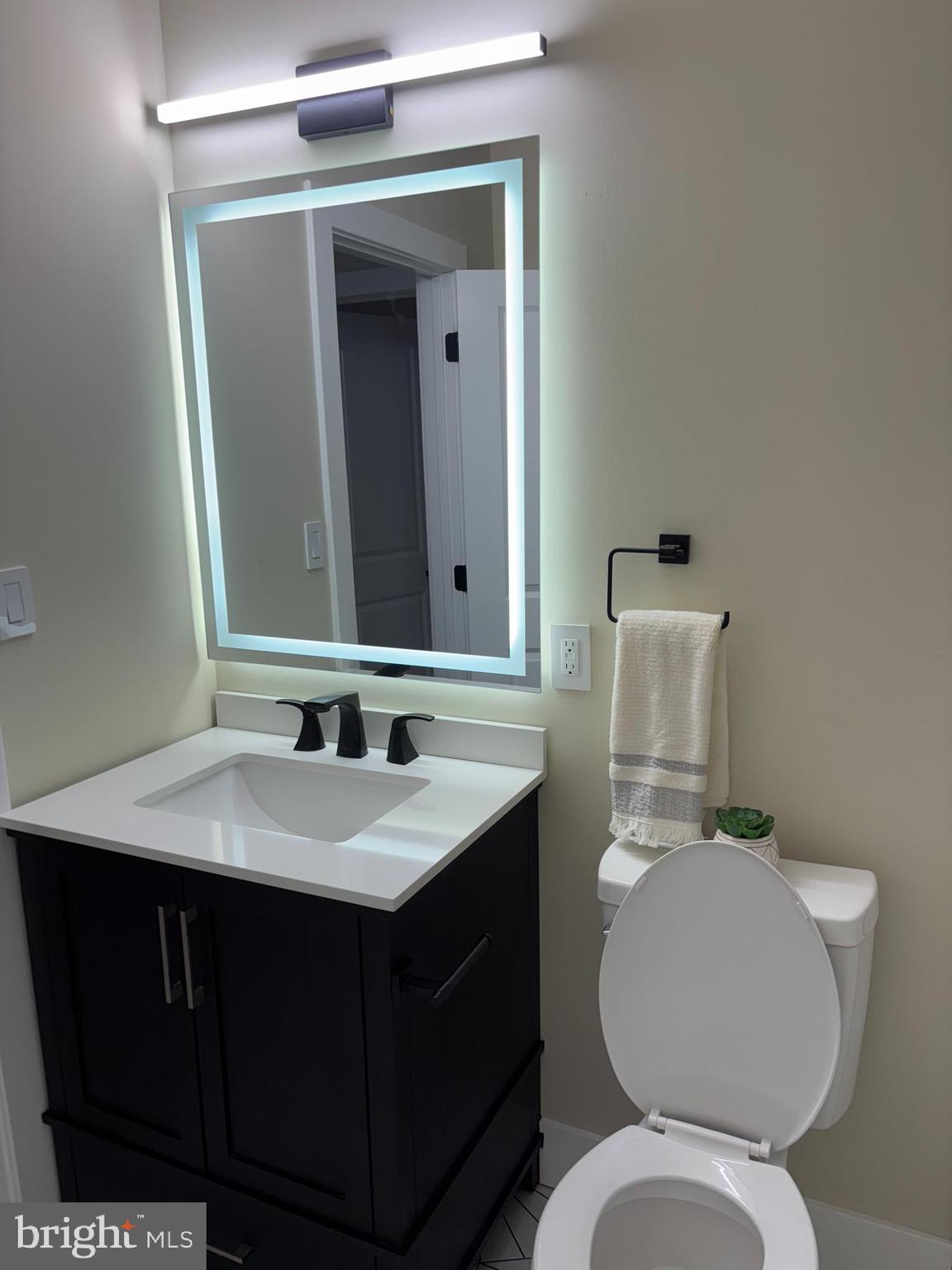 WEST OAK LANE - Residential