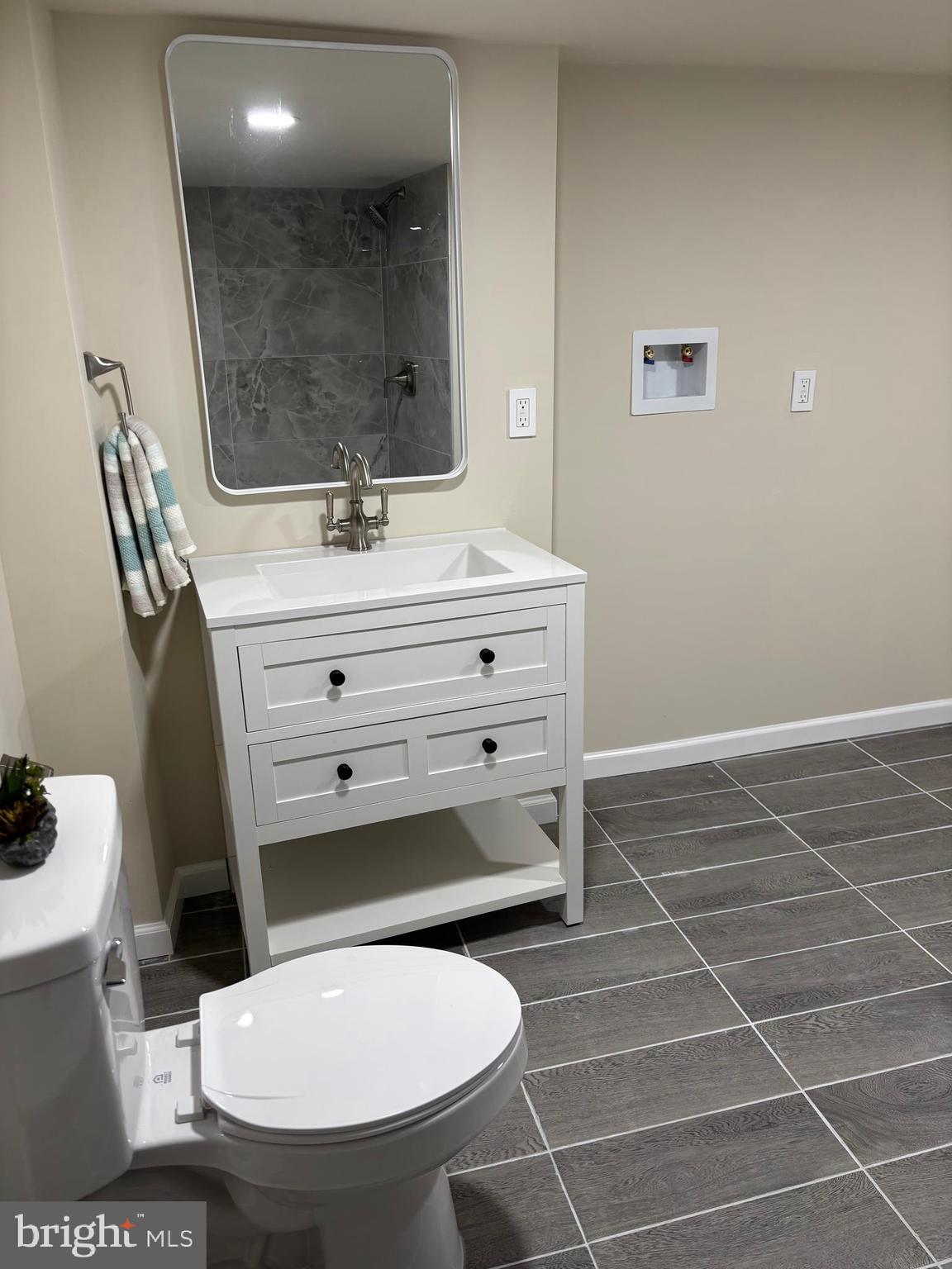 WEST OAK LANE - Residential