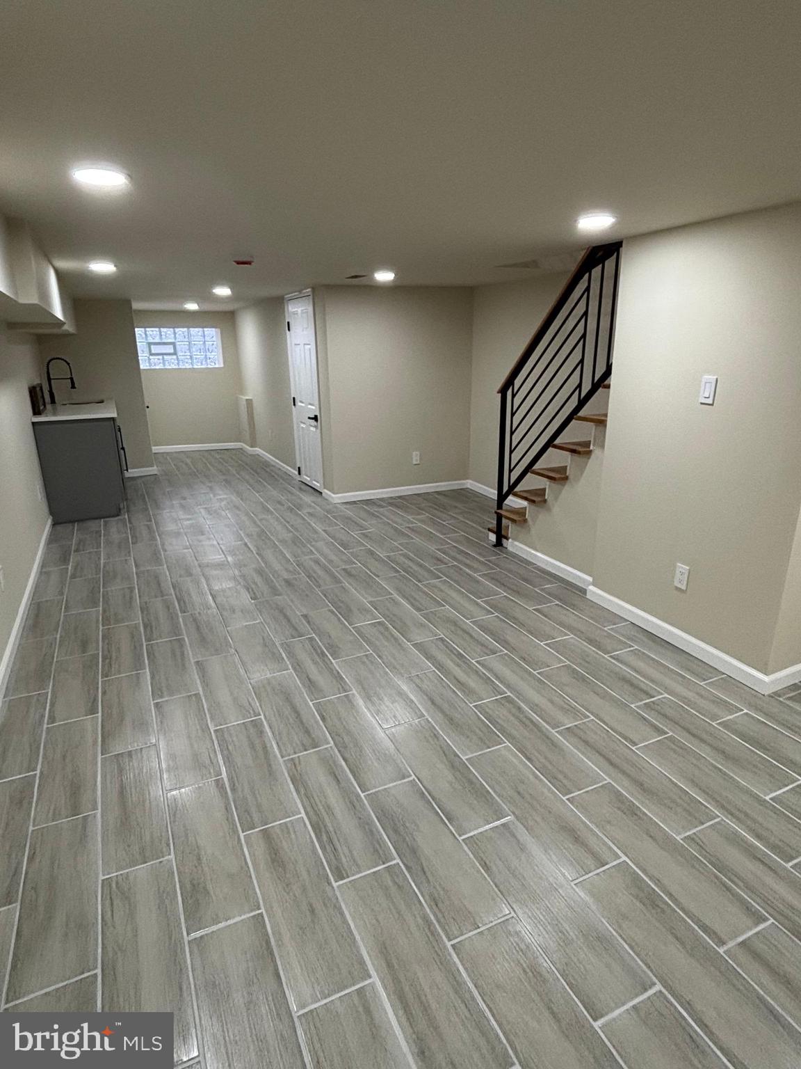 WEST OAK LANE - Residential