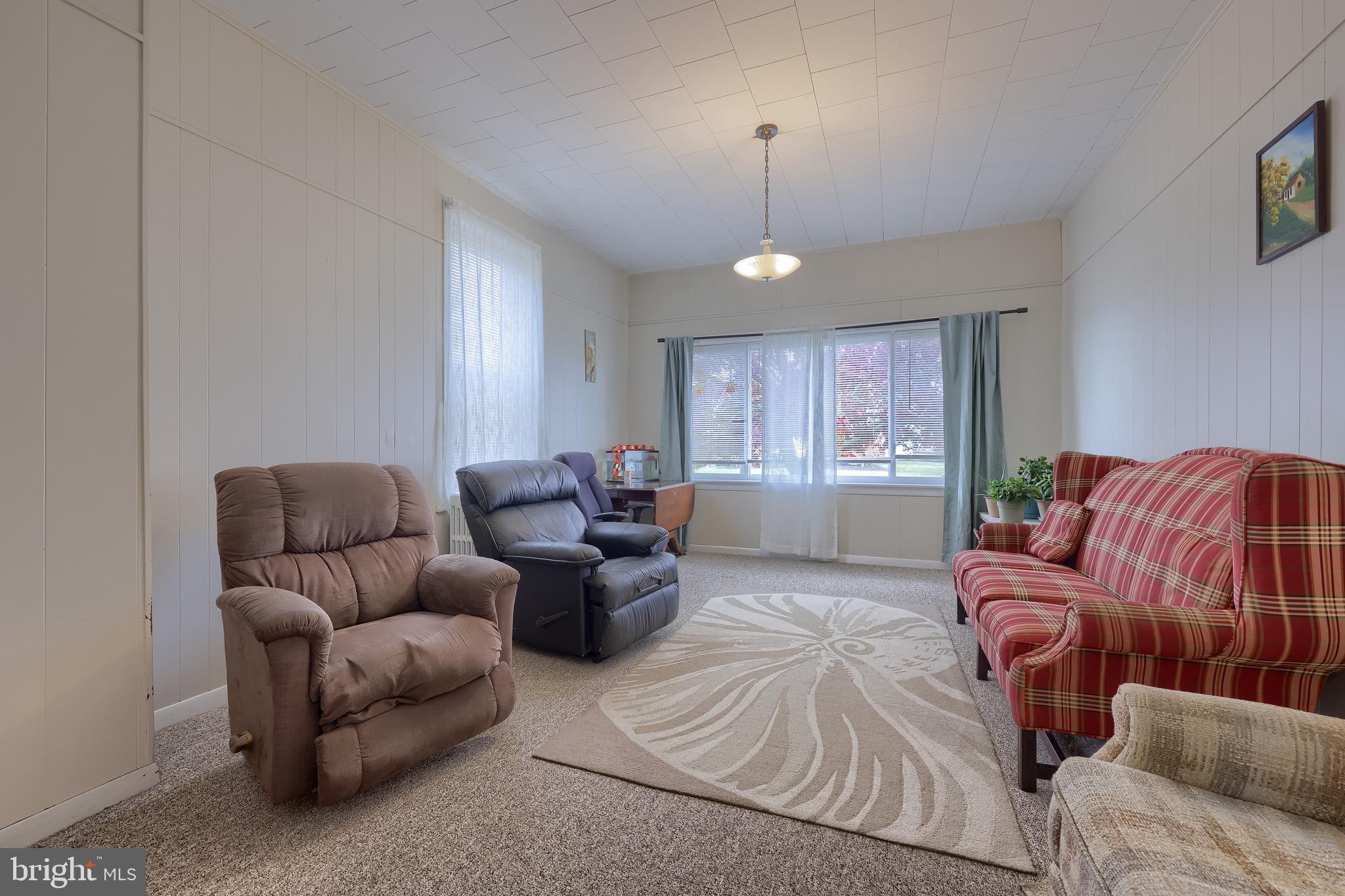 EAST EARL TWP - Residential