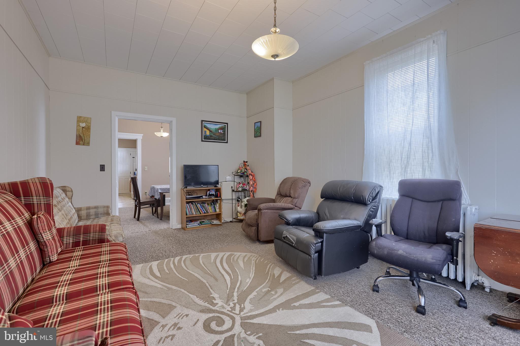 EAST EARL TWP - Residential