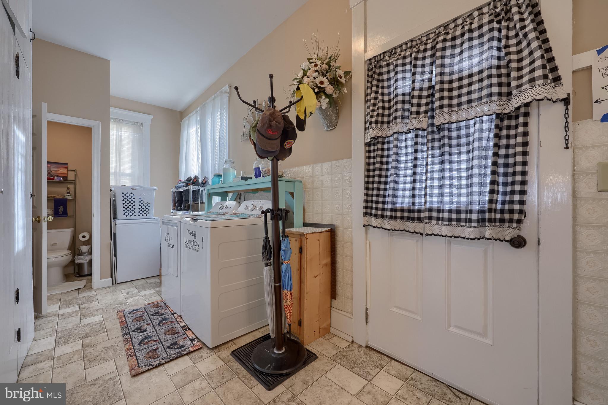 EAST EARL TWP - Residential