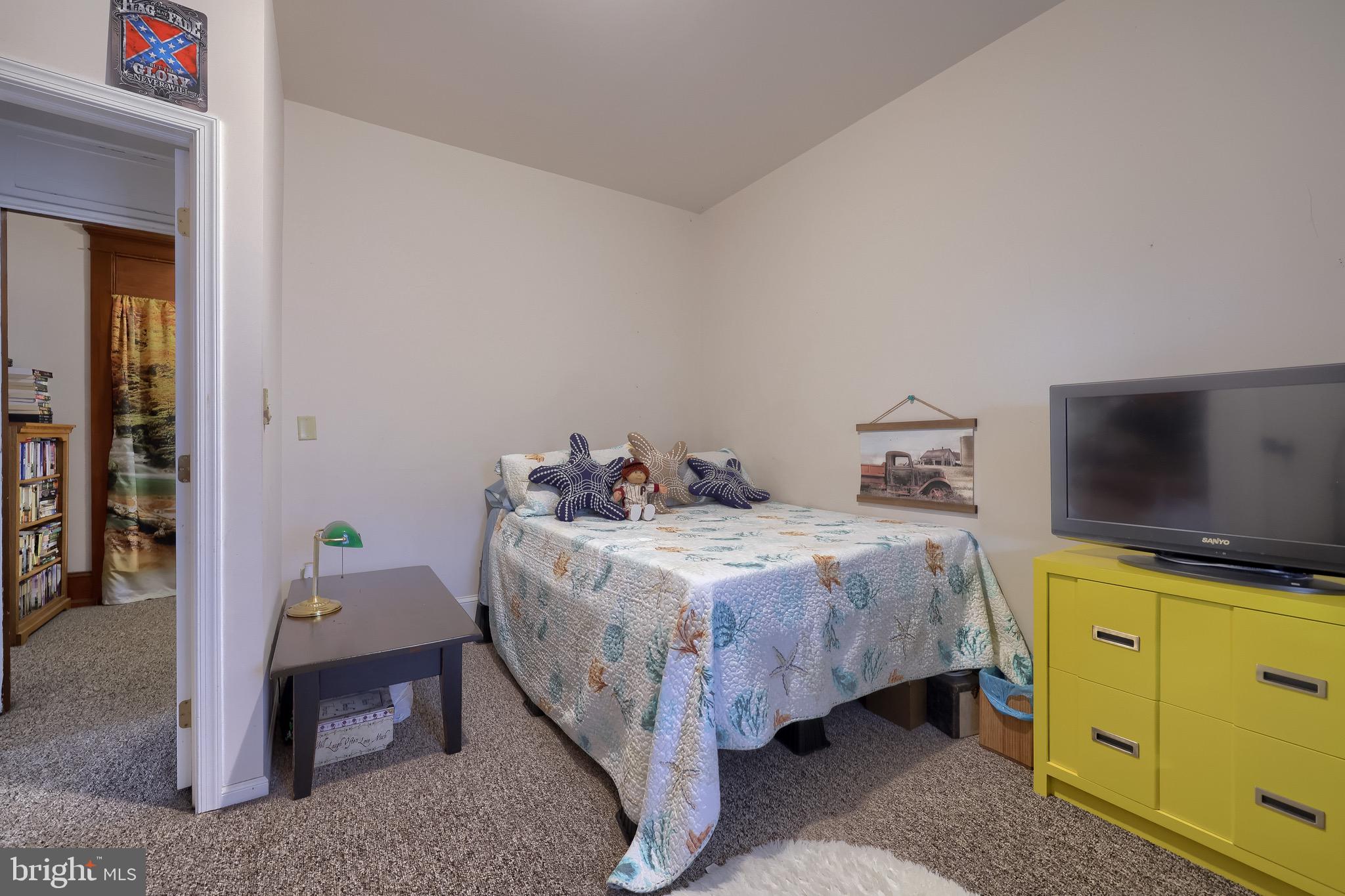 EAST EARL TWP - Residential