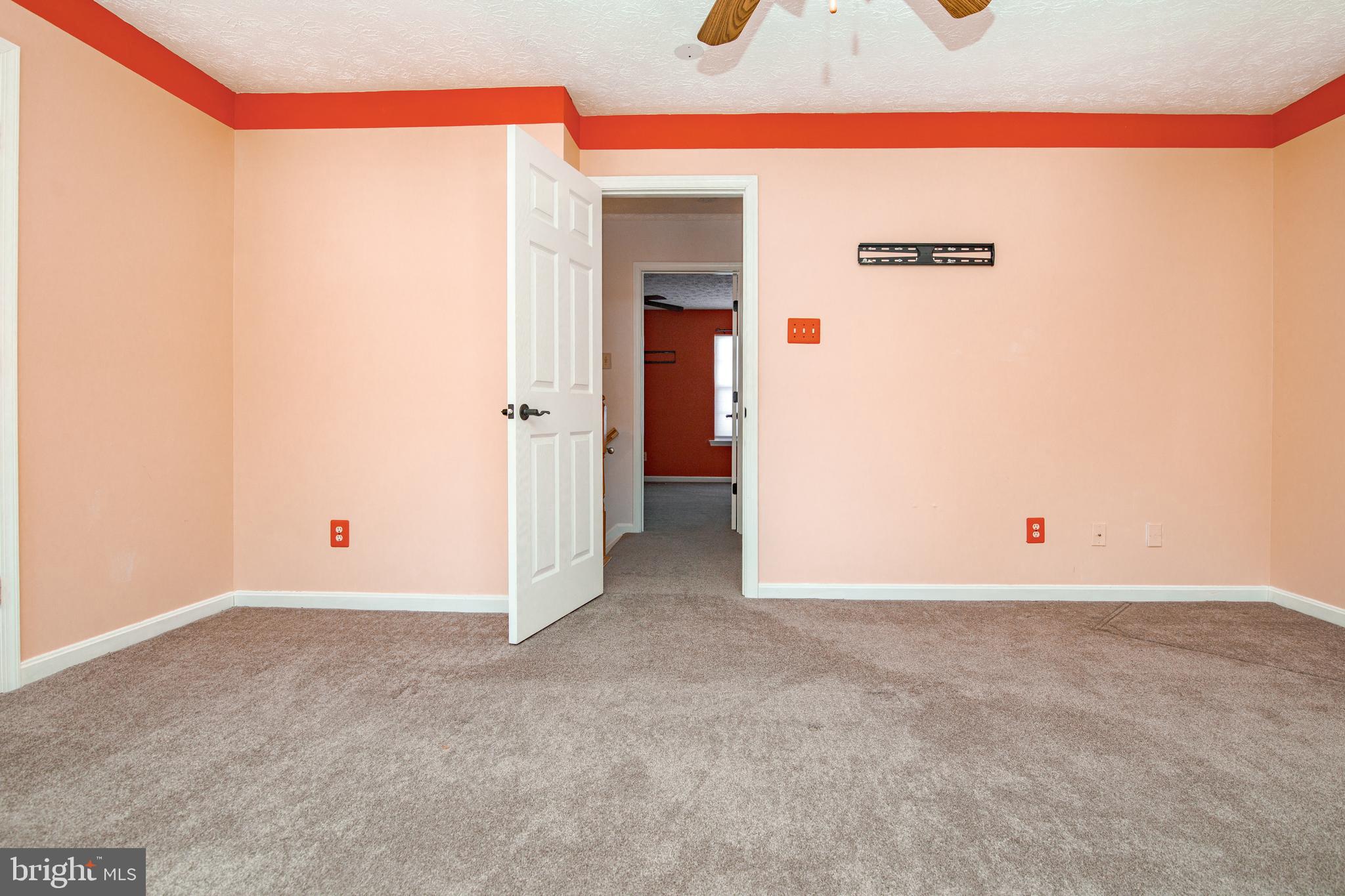 BUTTONWOODS - Residential