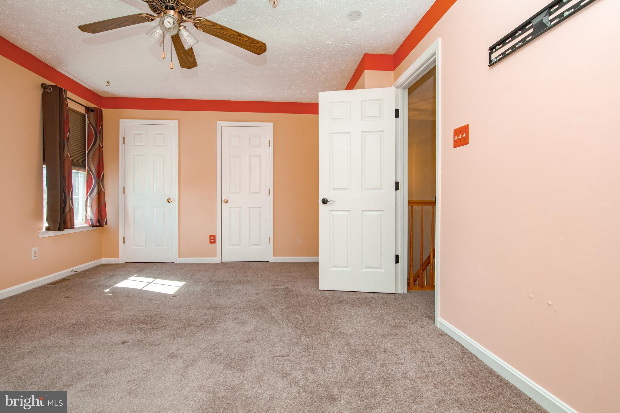 BUTTONWOODS - Residential