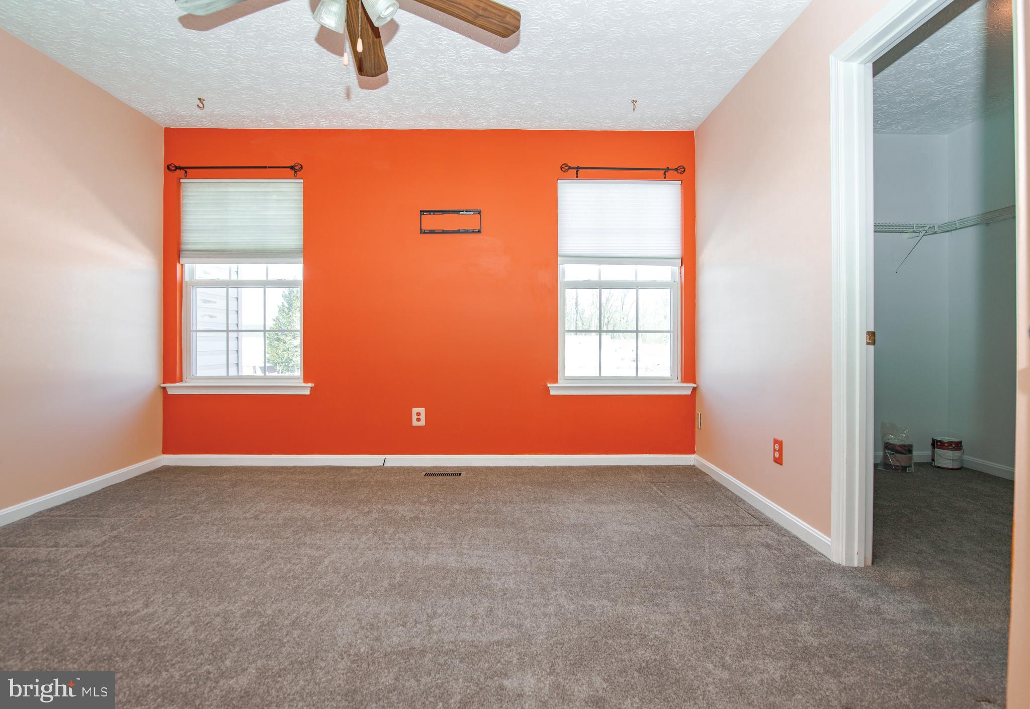 BUTTONWOODS - Residential