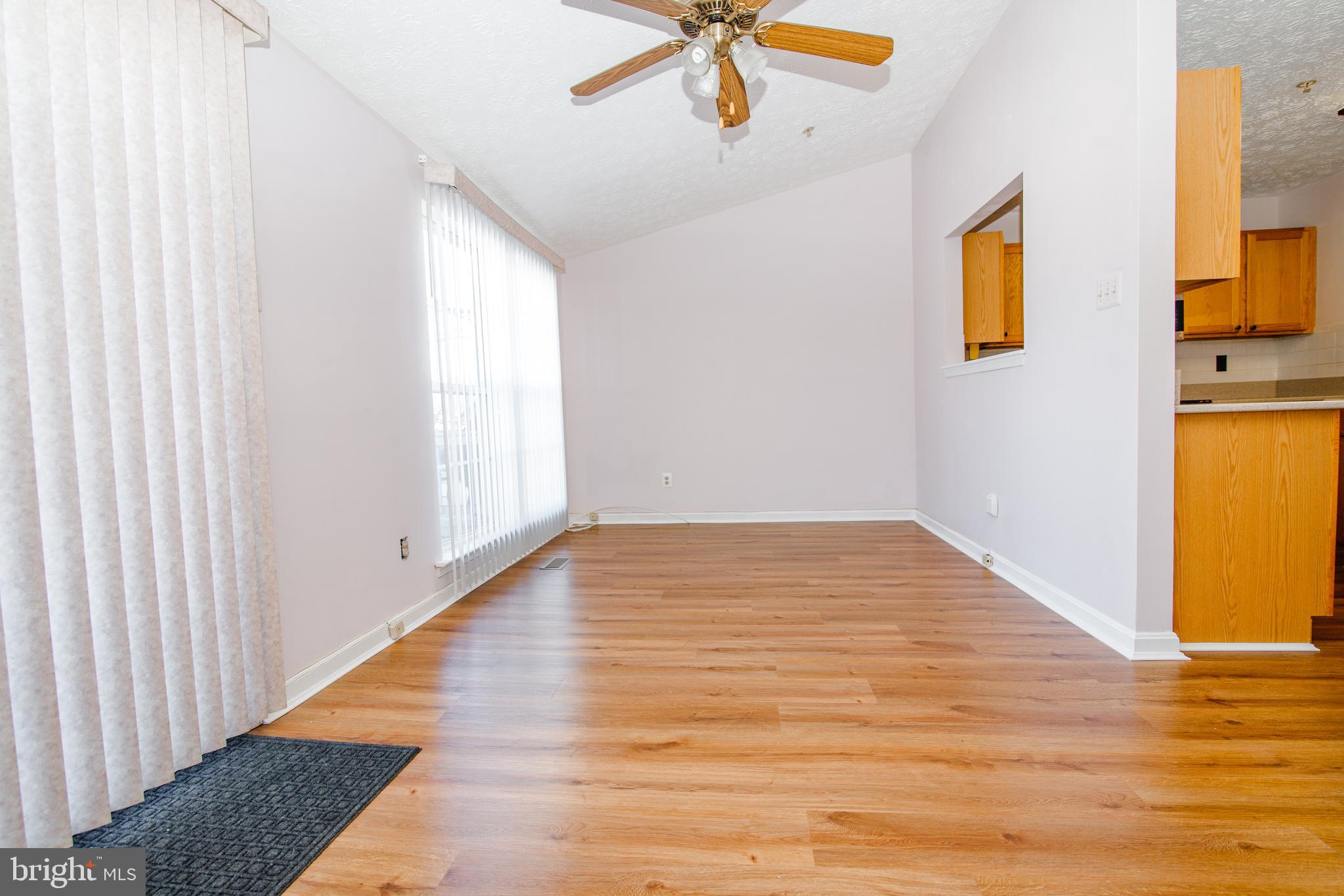 BUTTONWOODS - Residential