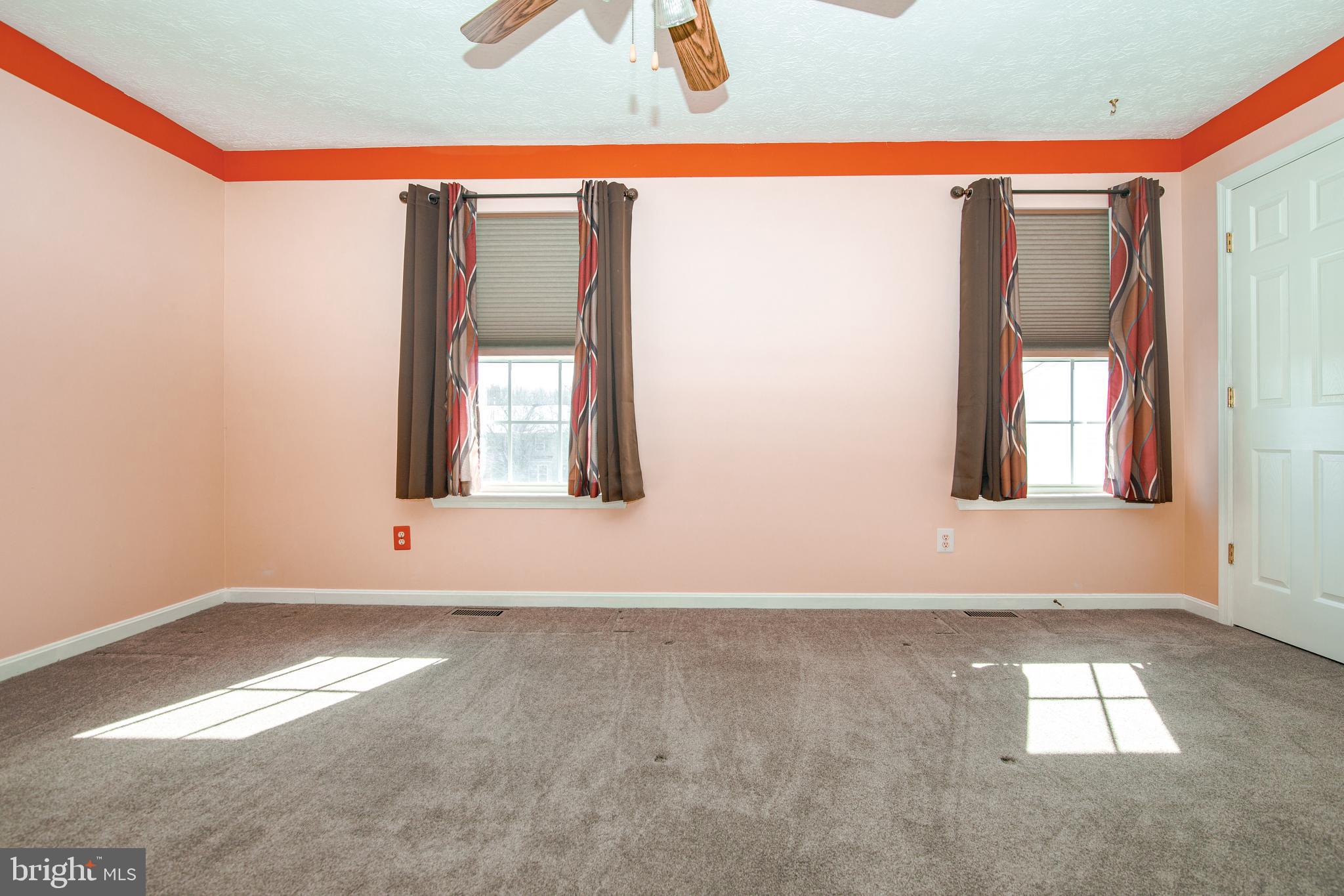 BUTTONWOODS - Residential