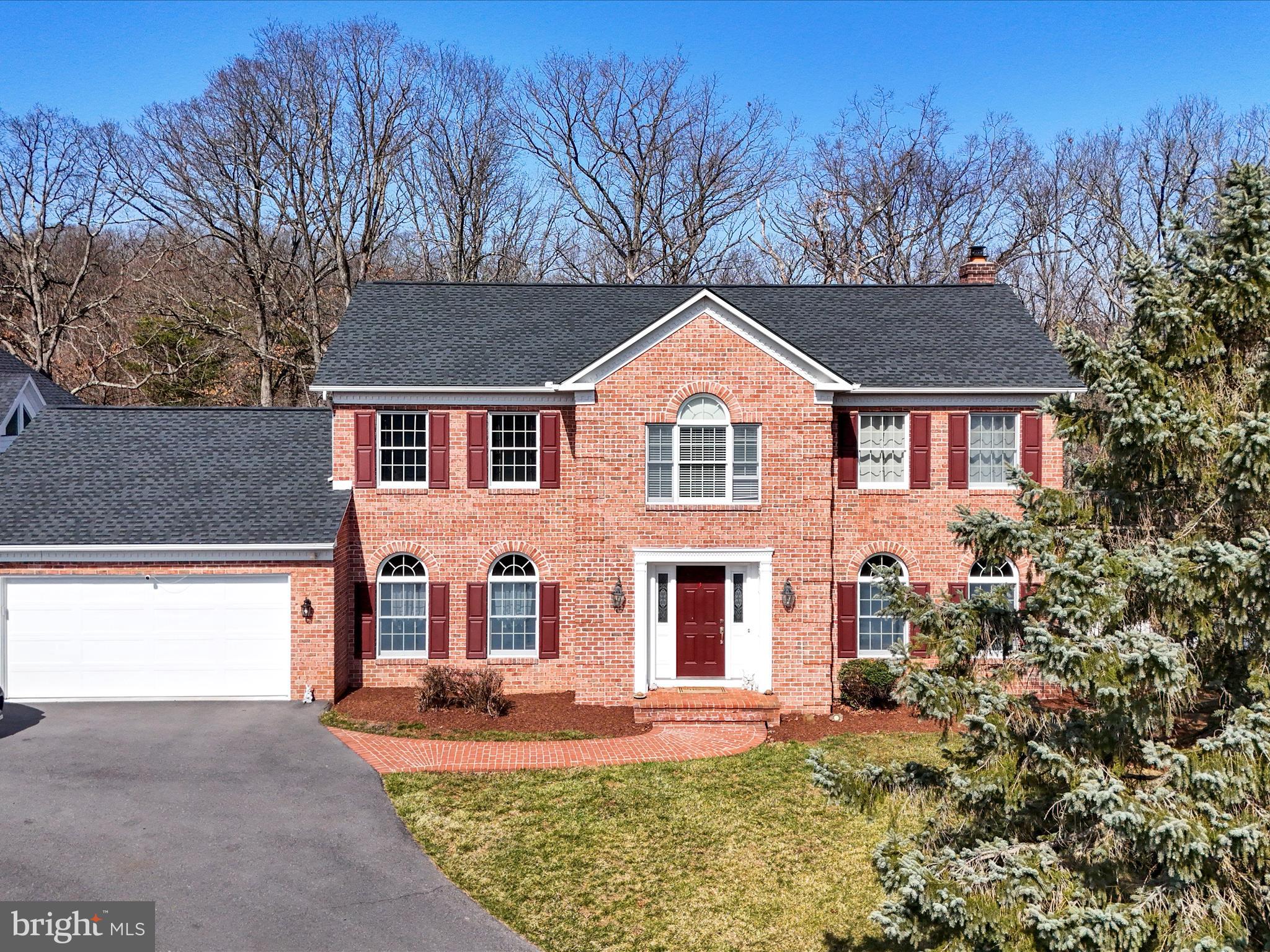 325 FRANCIS COURT