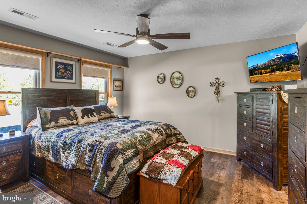 ALPINE LAKE RESORT - Residential